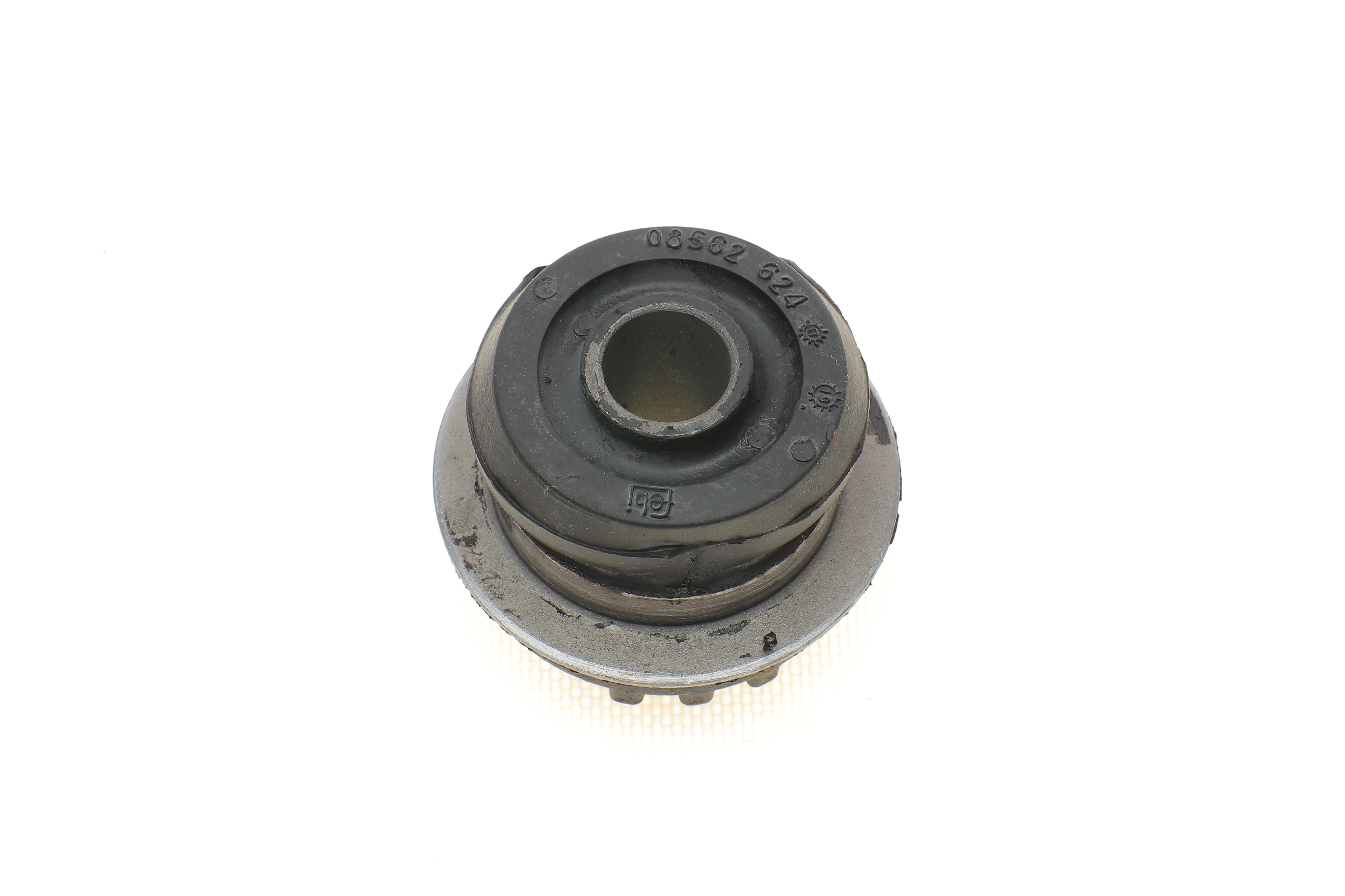 Сайлентблок важеля (переднього/знизу/спереду) MB 124/190 (W201) 86-95