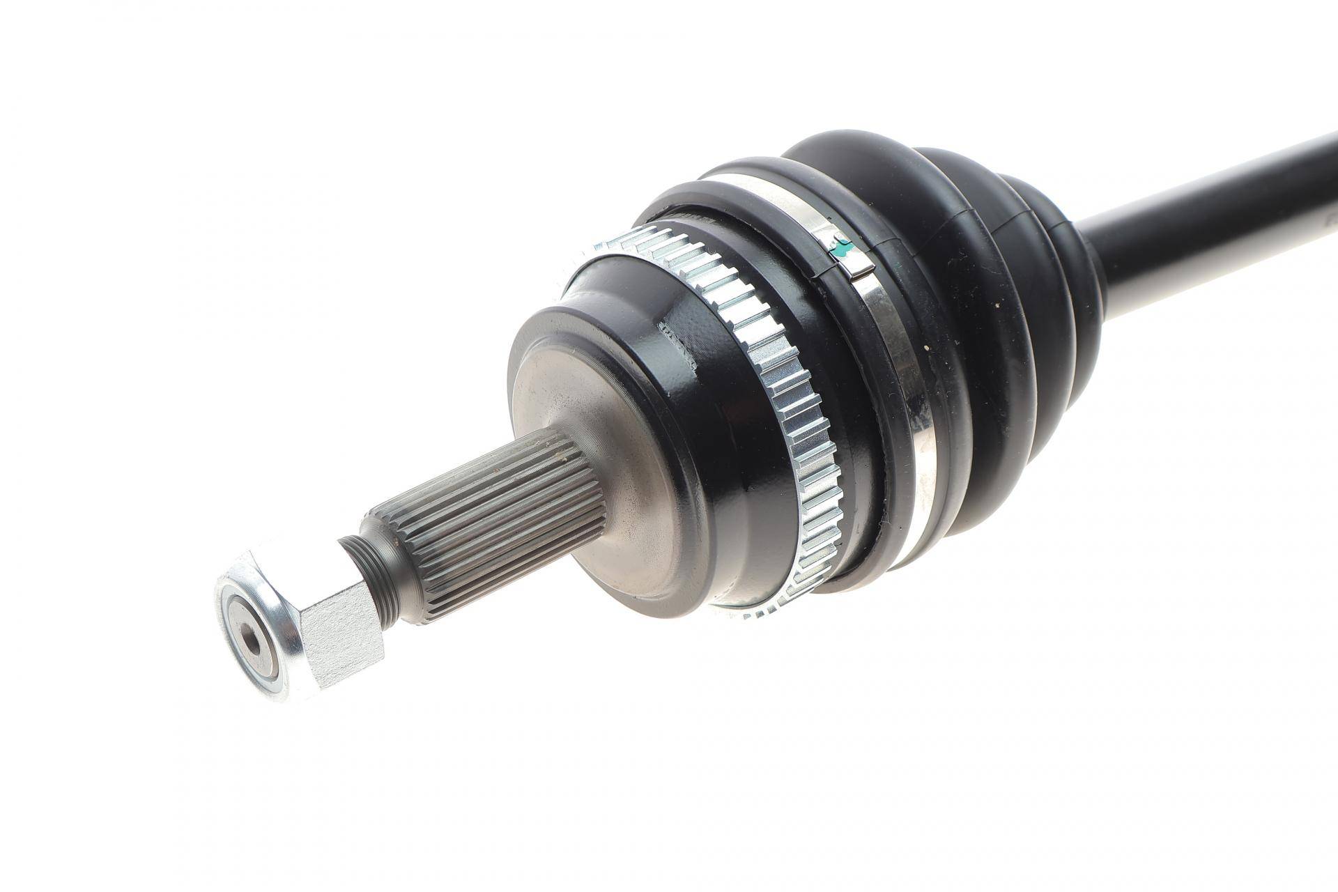 Піввісь Renault Master 1.9-2.2dCi (L) (28x37.1x670х51T)