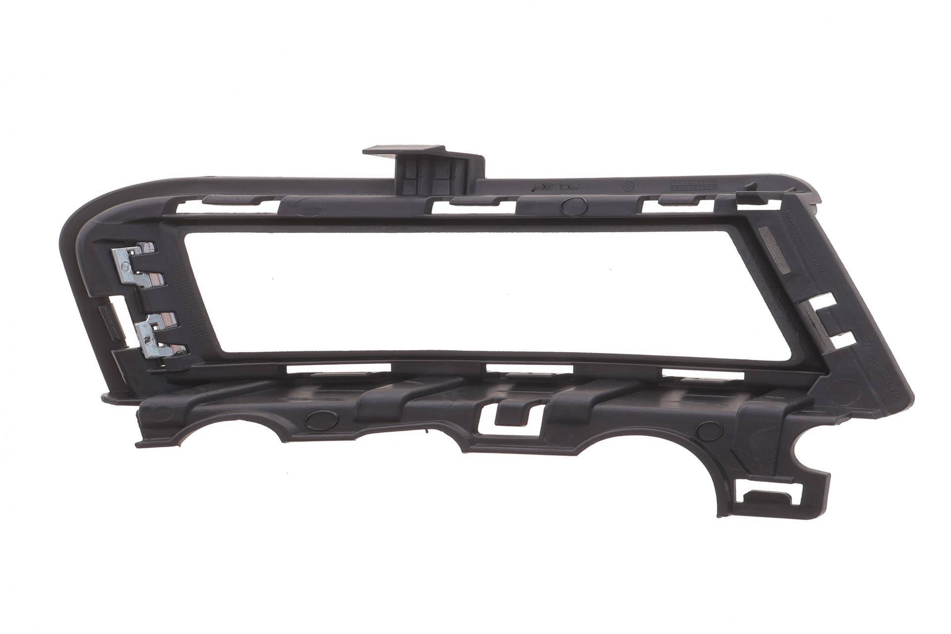 Вставка бампера (під протитуманку) VW Golf VII 12-20 (L)