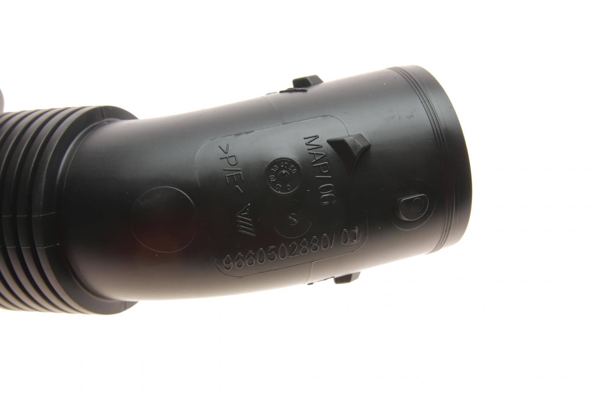 Патрубок фільтра повітряного Citroen Berlingo/Peugeot Partner 1.6D 08-