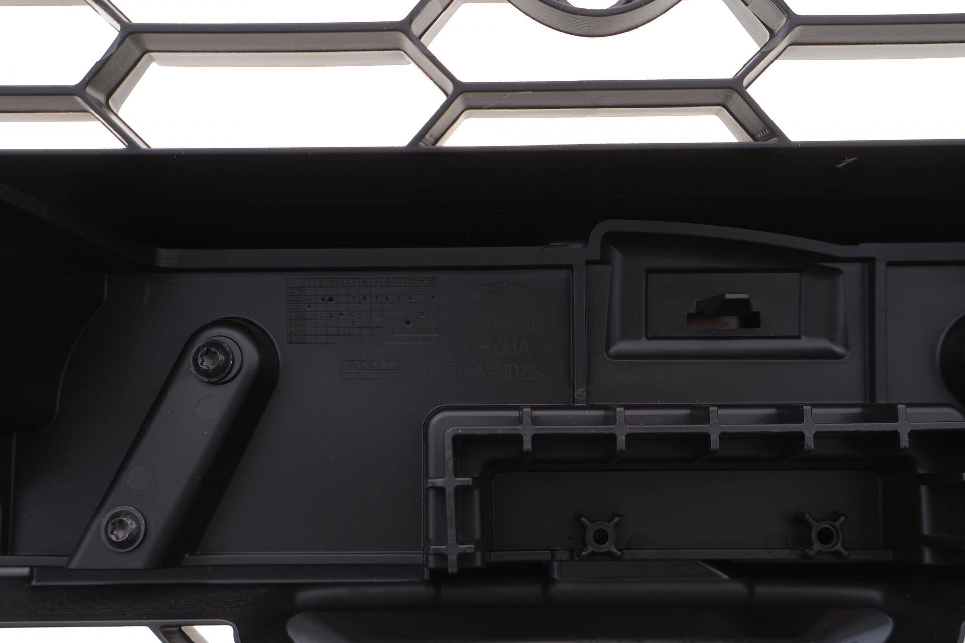 Решітка радіатора Ford Transit TTS 19-