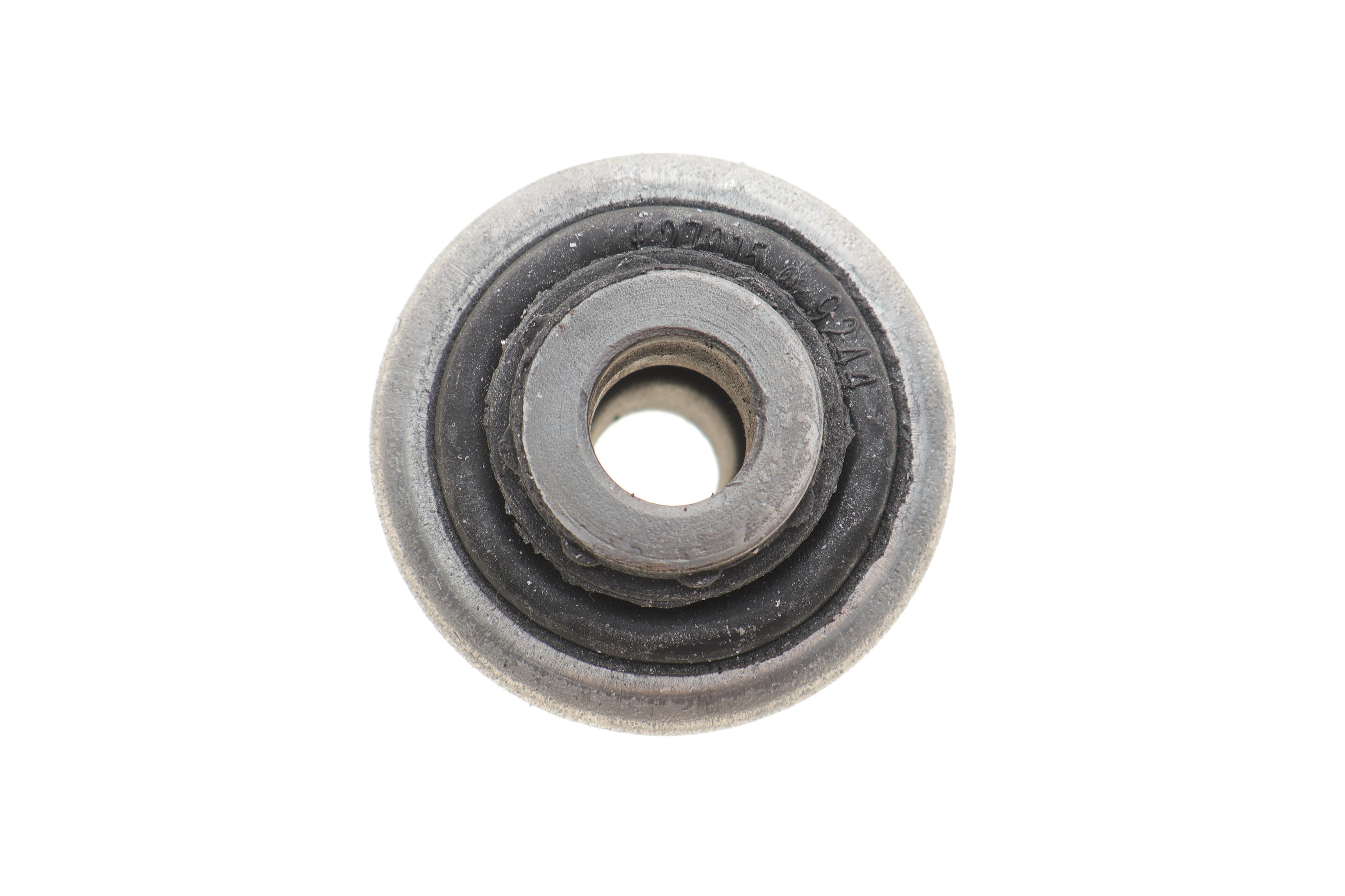 Сайлентблок важеля (переднього/спереду) Citroen С5/С6 01-/ Peugeot 407 04-