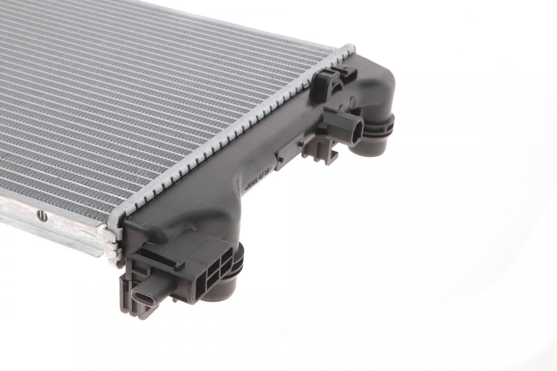 Радіатор охолодження VW Golf VII/Skoda Octavia 12-