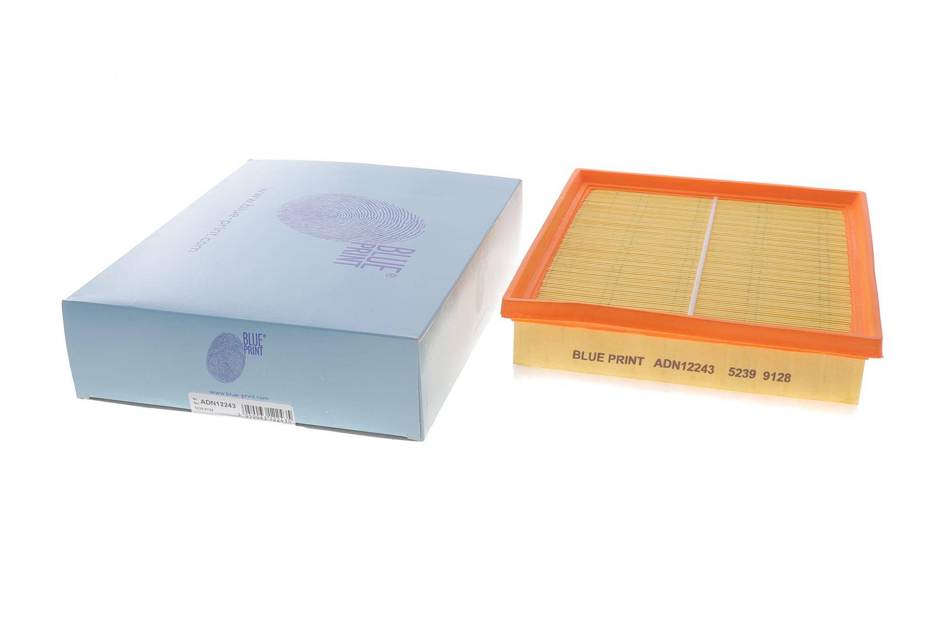 Фільтр повітряний Renault Master 2.2dCi/2.5dCi 03-/Opel Movano 2.2DTI/2.5CDTI 03-10