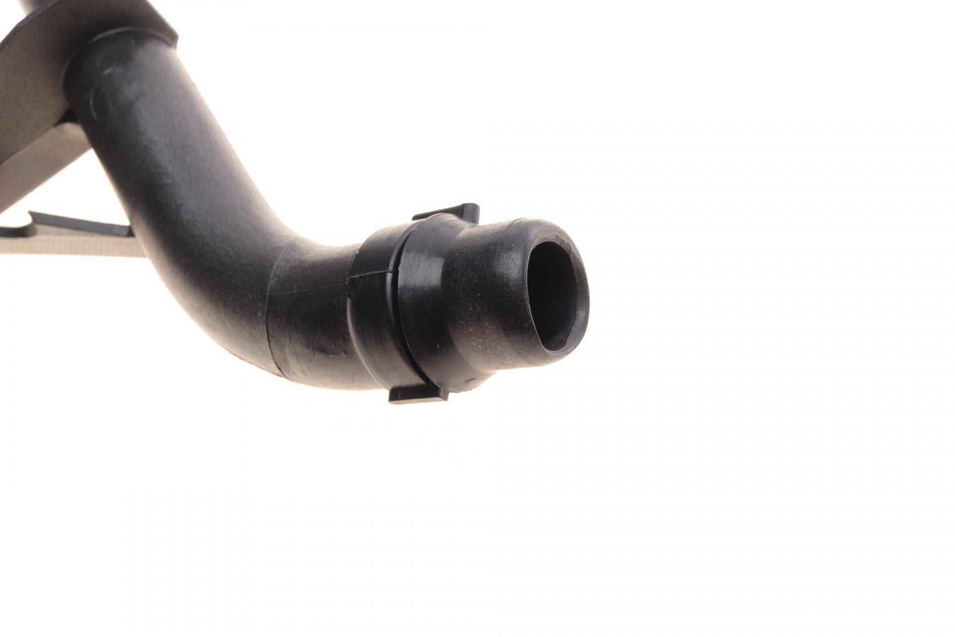 Трубка системи охолодження BMW 3 (E46)/X3 (E83) 2.5D/3.0D 00-06