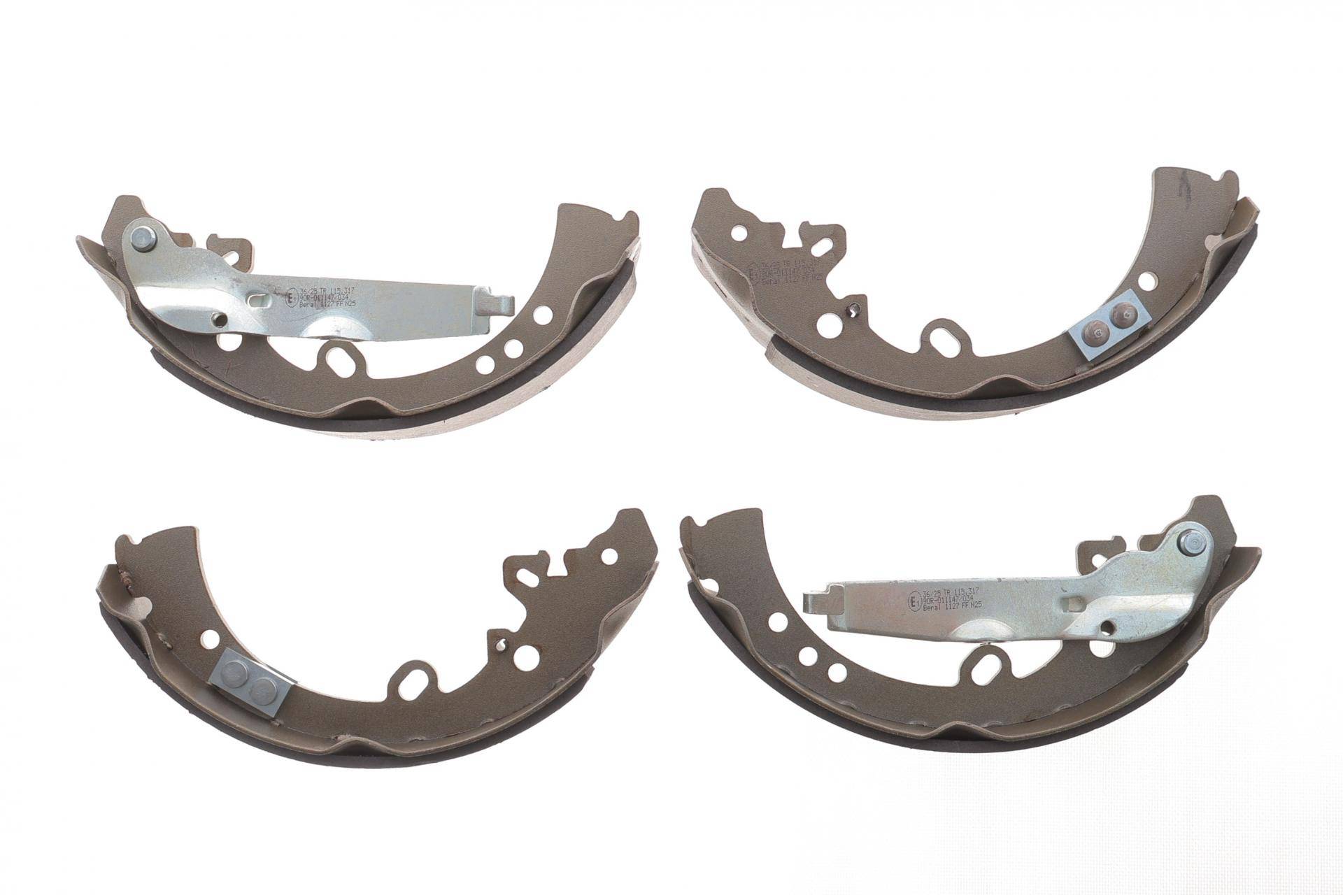 Колодки гальмівні (задні) Toyota Hilux 05- (барабанні) (300x62)