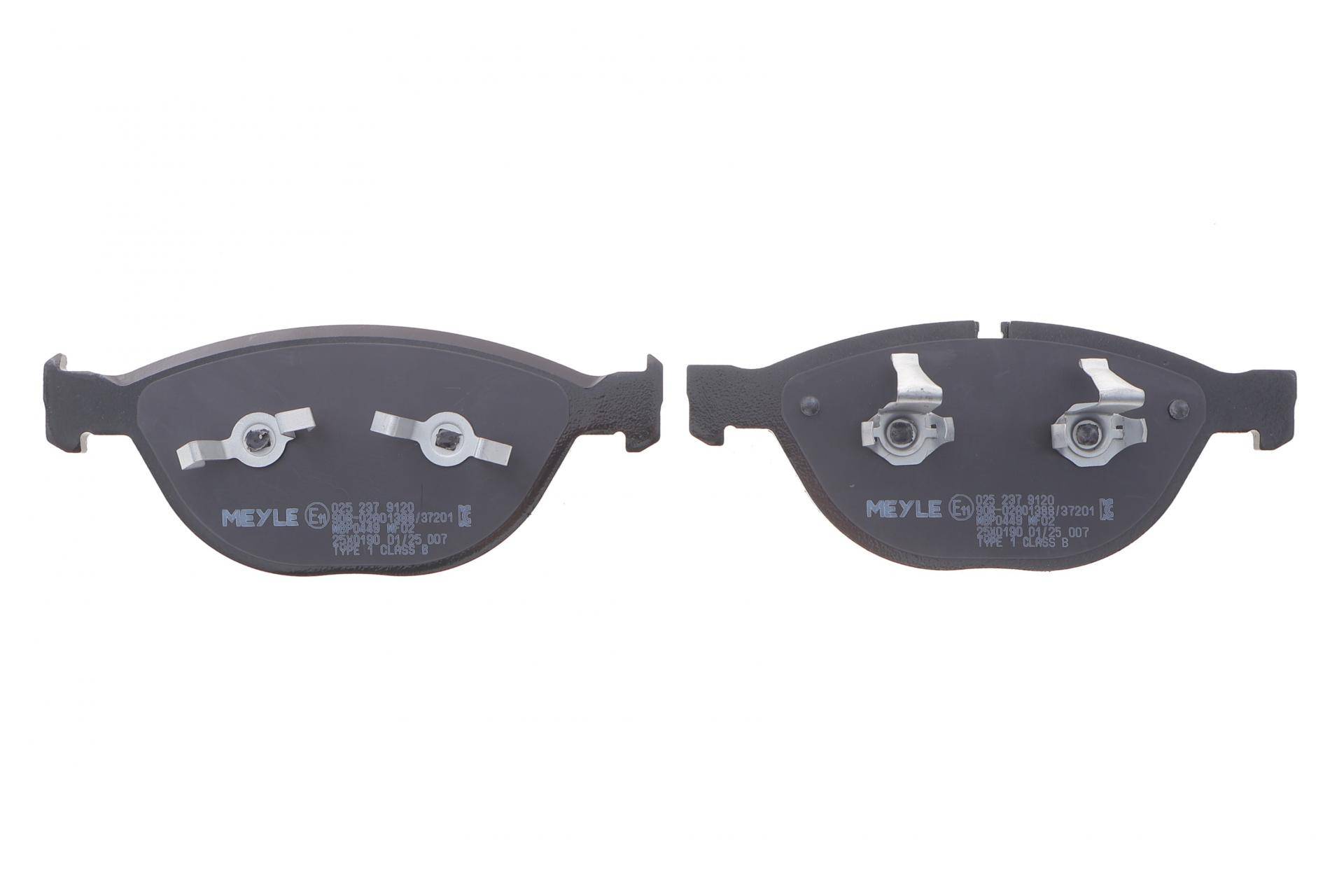 Колодки гальмівні (передні) BMW 5 (E60)/6 (E63)/7 (E65/E66/E67) 04-