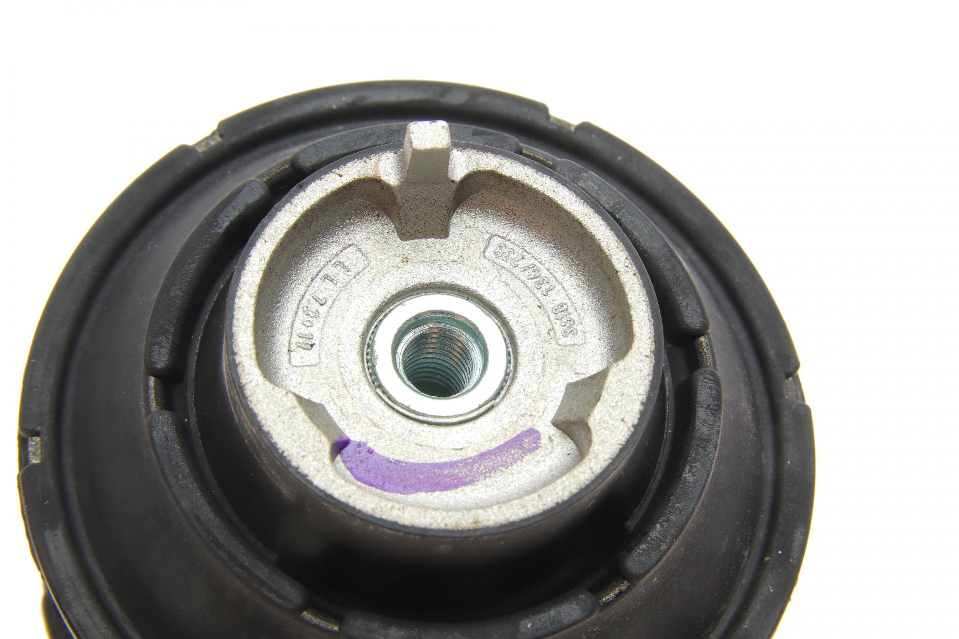 Опора двигуна (передня) (R) MB C-class (W203)/E-class (W211) 00- (OM646/OM642/M156)