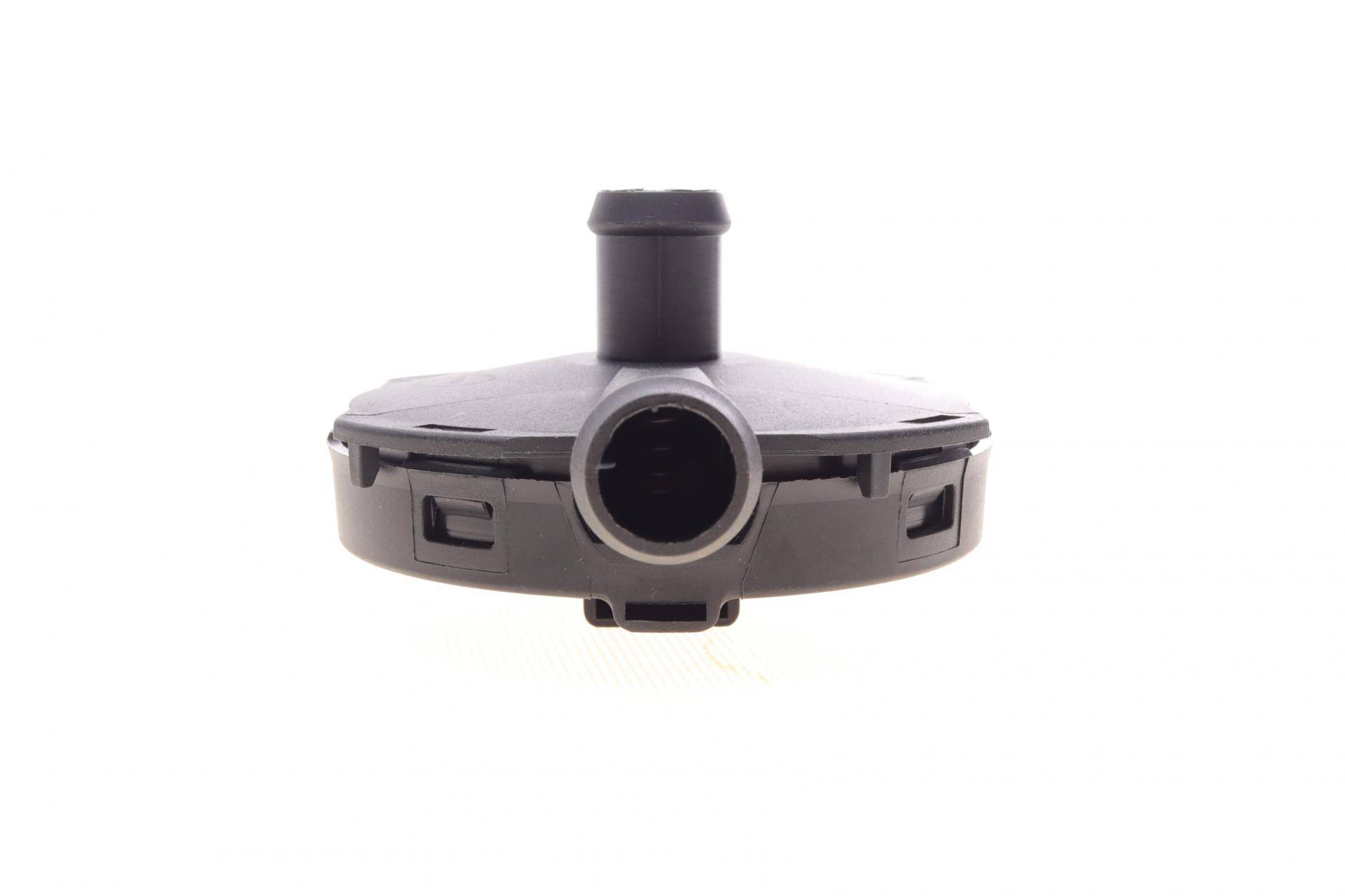 Клапан вентиляції картера Audi A4/A6/A8 2.4-3.0 97-05/ VW Passat 2.8 00-05