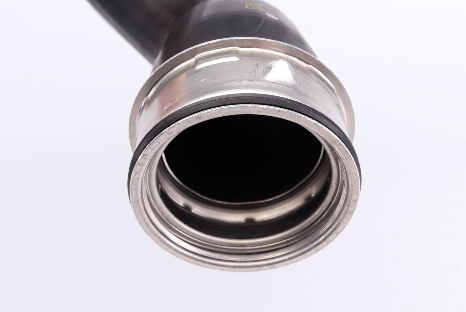 Патрубок інтеркулера (R) VW Golf V/VI/Touran 1.4 TSI 06-10