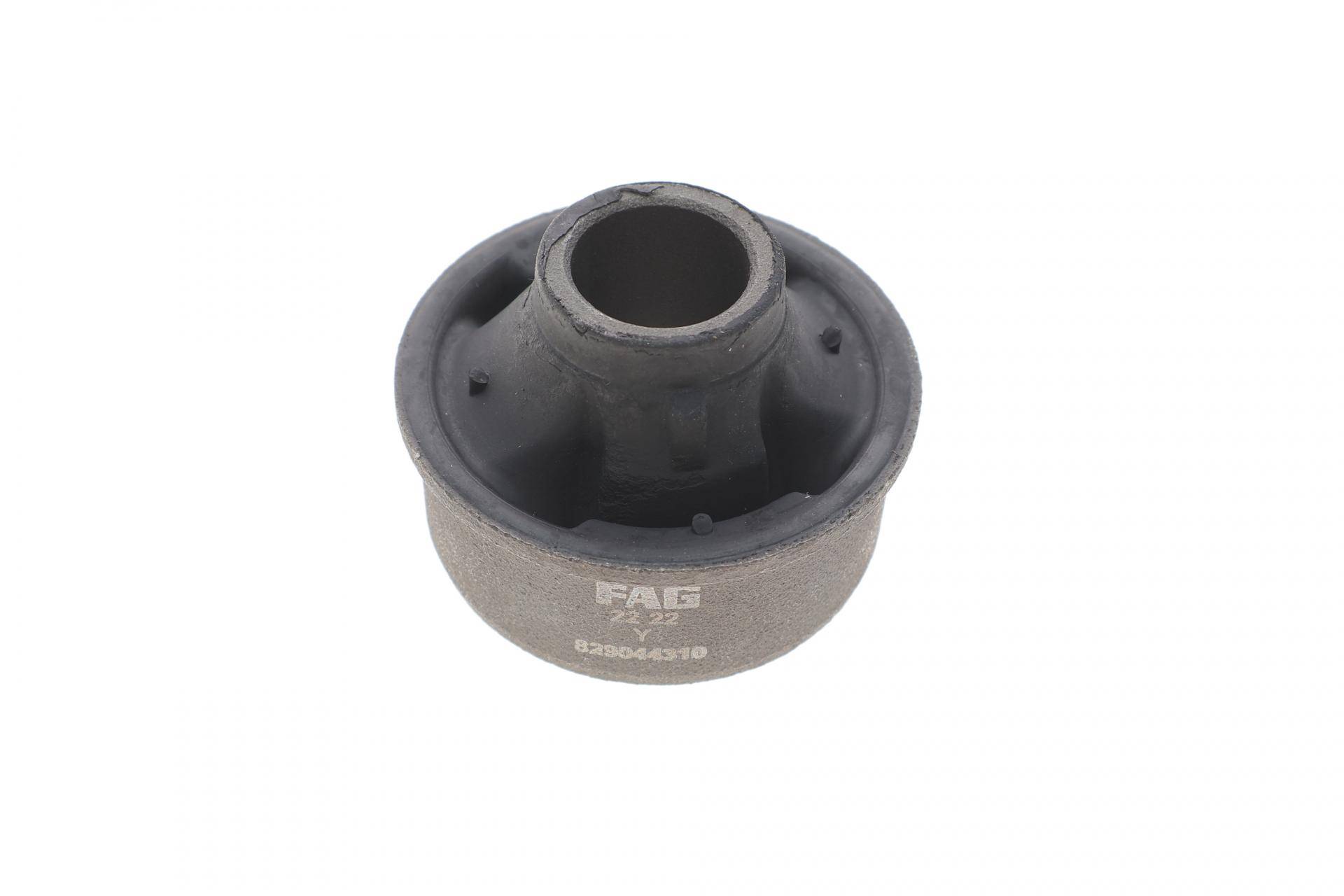 Сайлентблок важеля (переднього/знизу/ззаду) Toyota Yaris 1.0-1.8 05-14