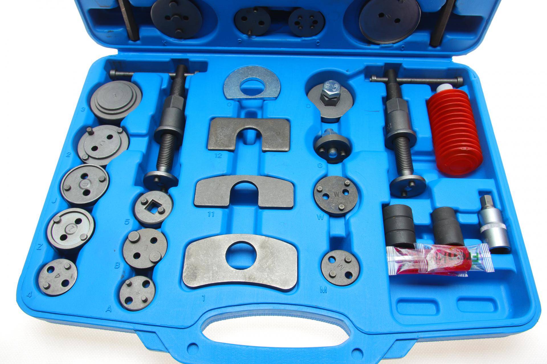 Набір інструмента для розведення гальмівних циліндрів