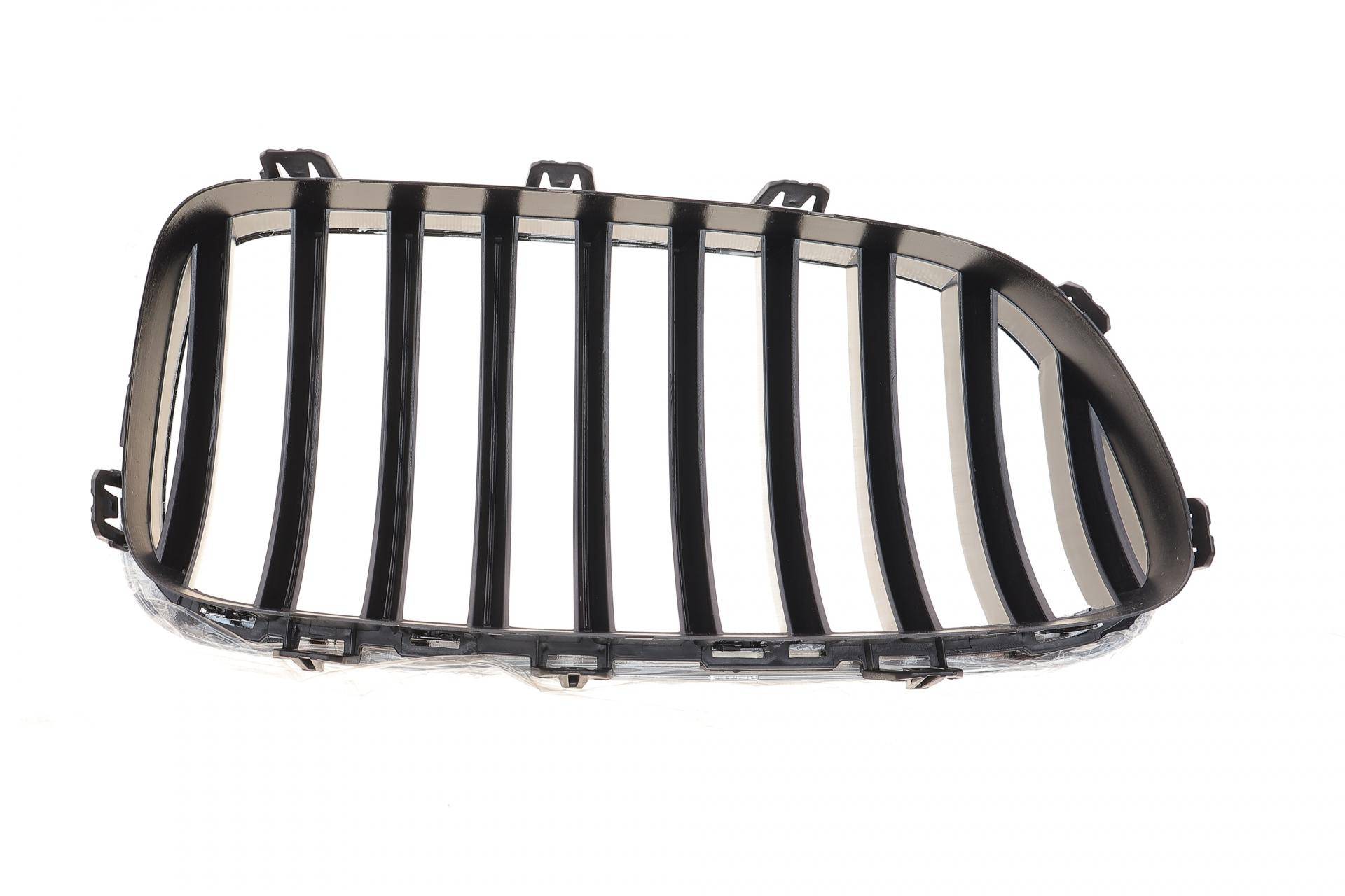 Решітка радіатора BMW 5 (F10) 13-16 (L) (хром)