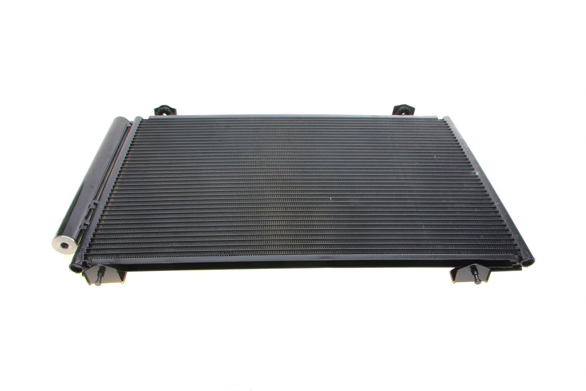 Радіатор кондиціонера (з осушувачем) Toyota Avensis 2.0D 03-08