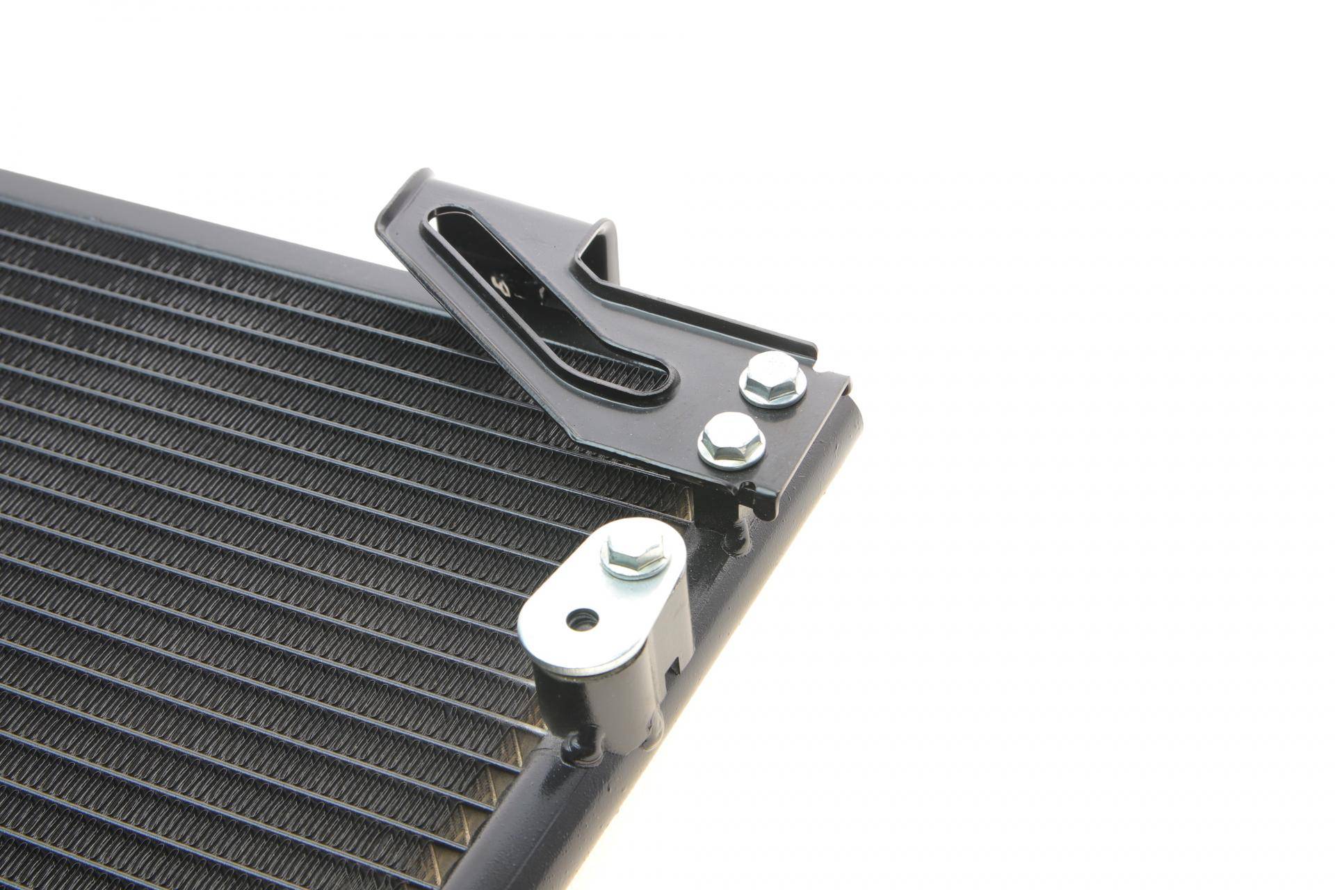 Радіатор кондиціонера (з осушувачем) Toyota Avensis 2.0D 03-08