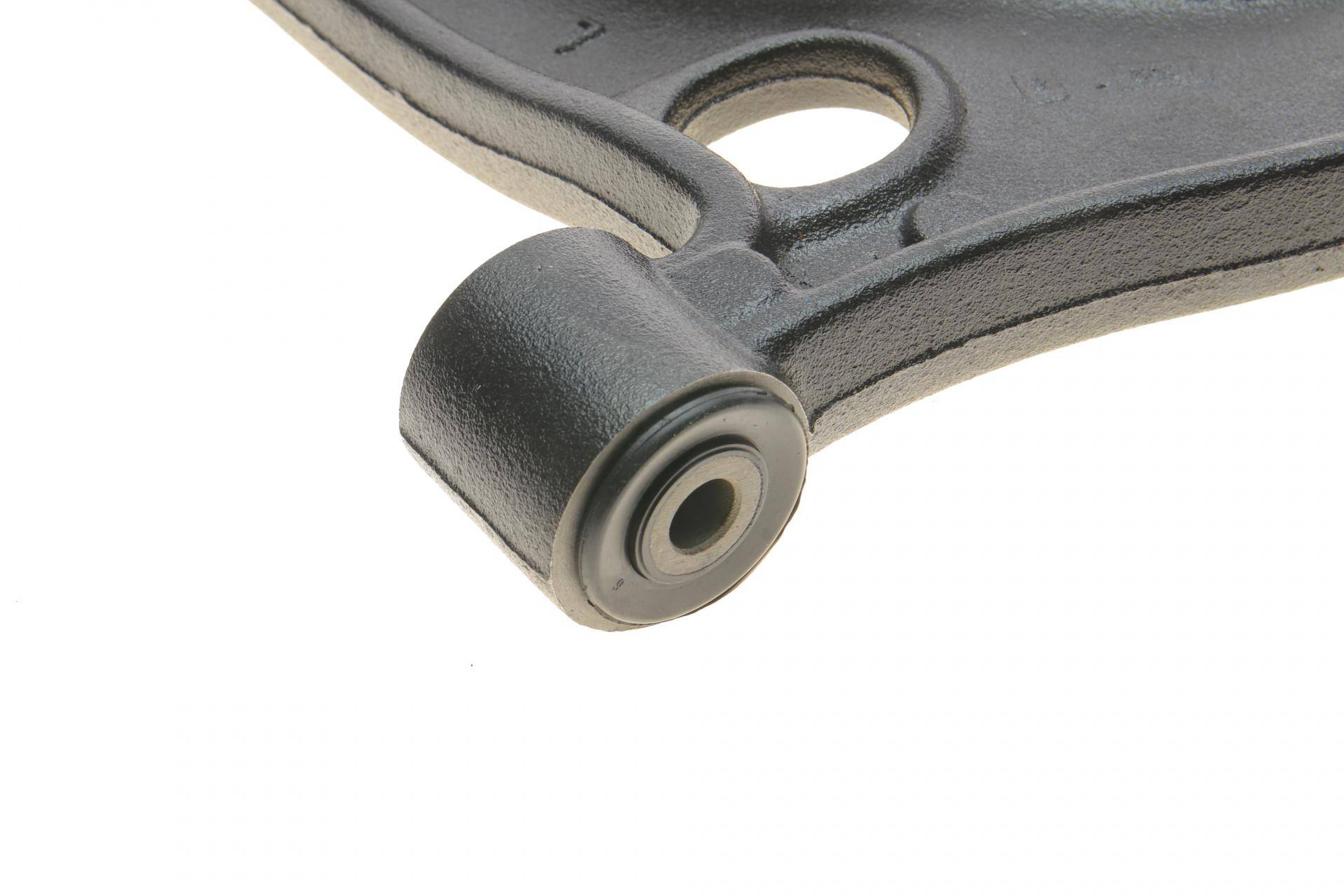 Важіль підвіски (передній/знизу) (L) Renault Master 2.3 dCi 11-