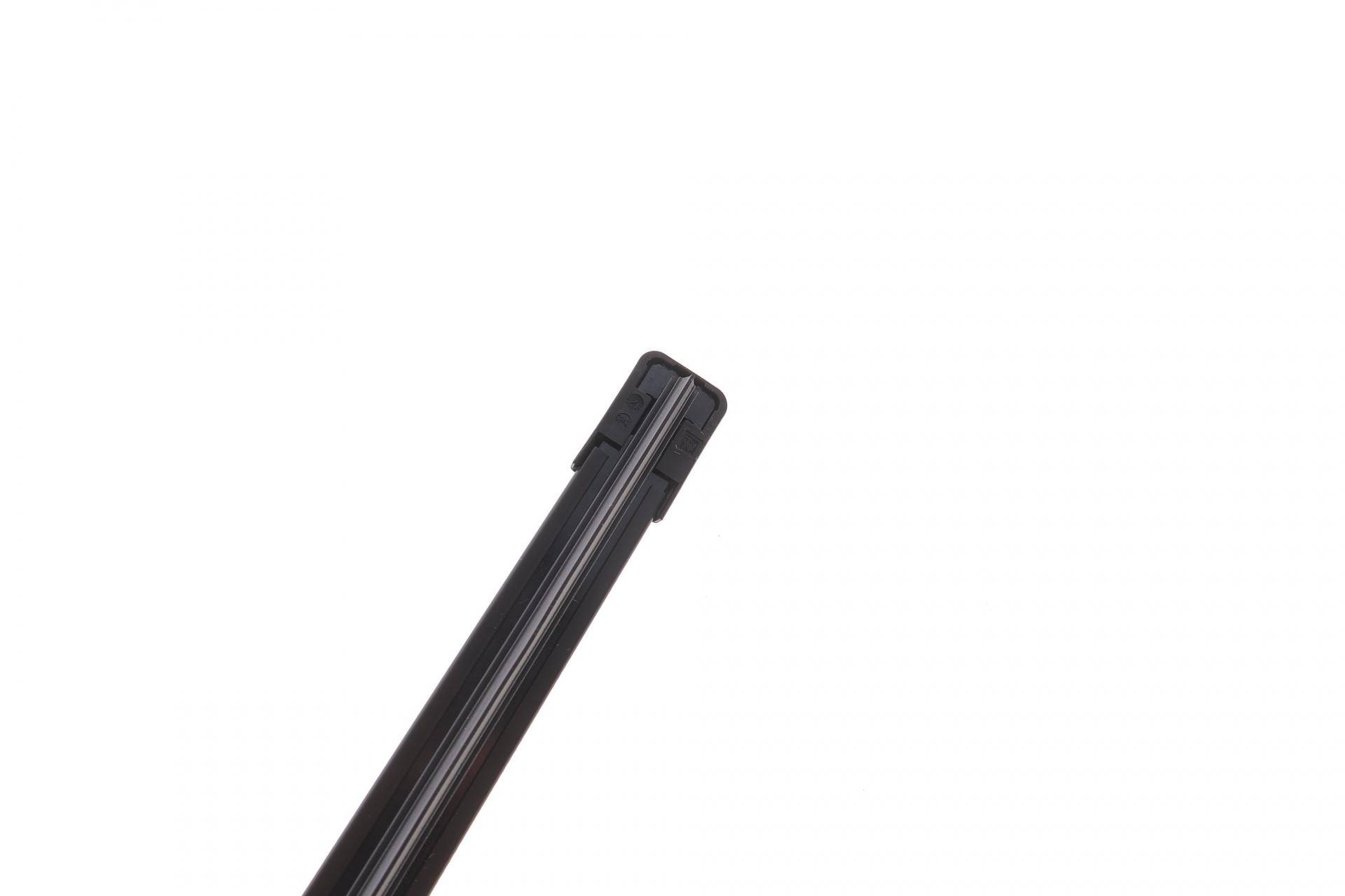 Щітки склоочисника (700/450мм) Audi Q4 21-/VW ID.4 20-