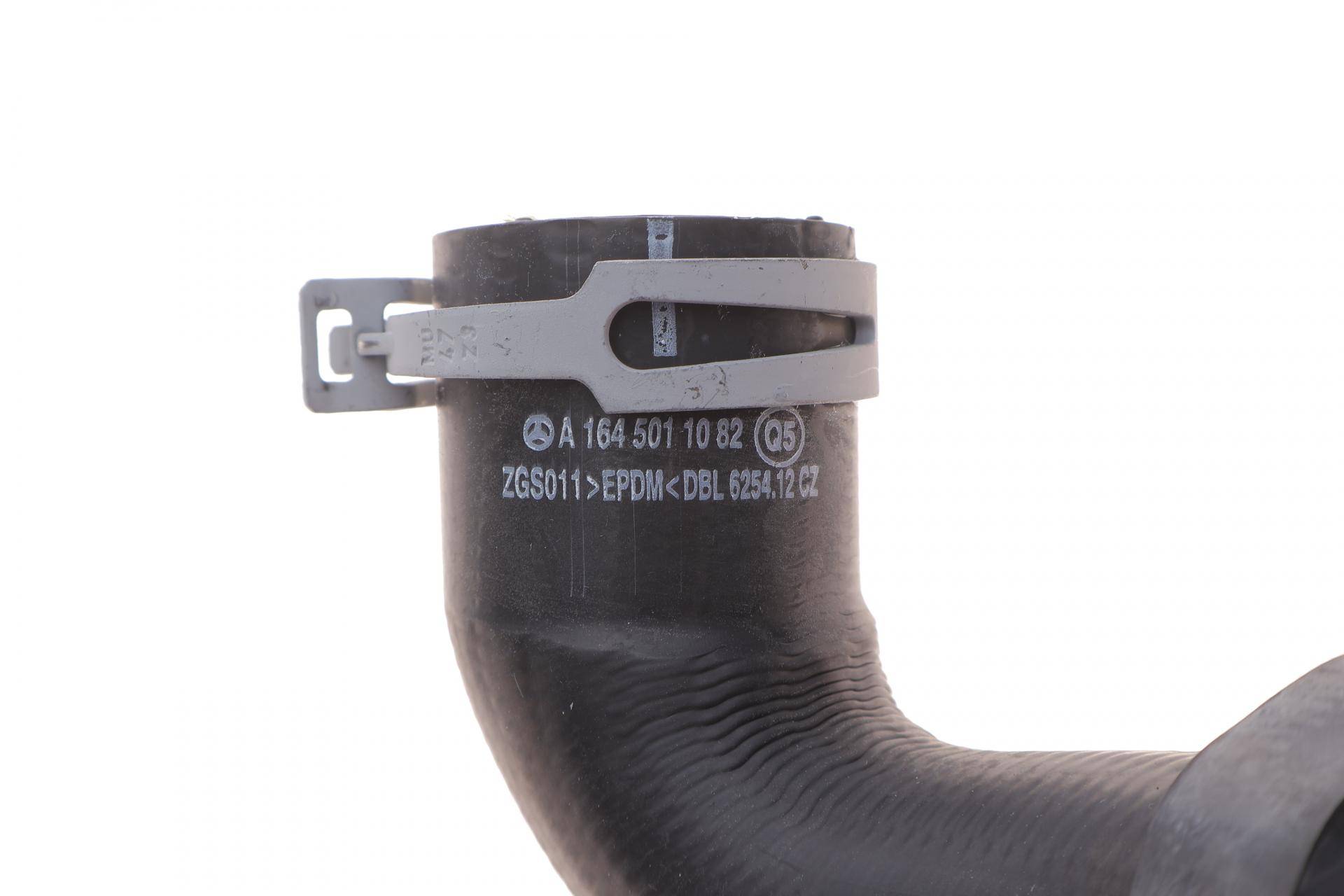 Патрубок системи охолодження MB GL-class/M-class (W164) 05-11