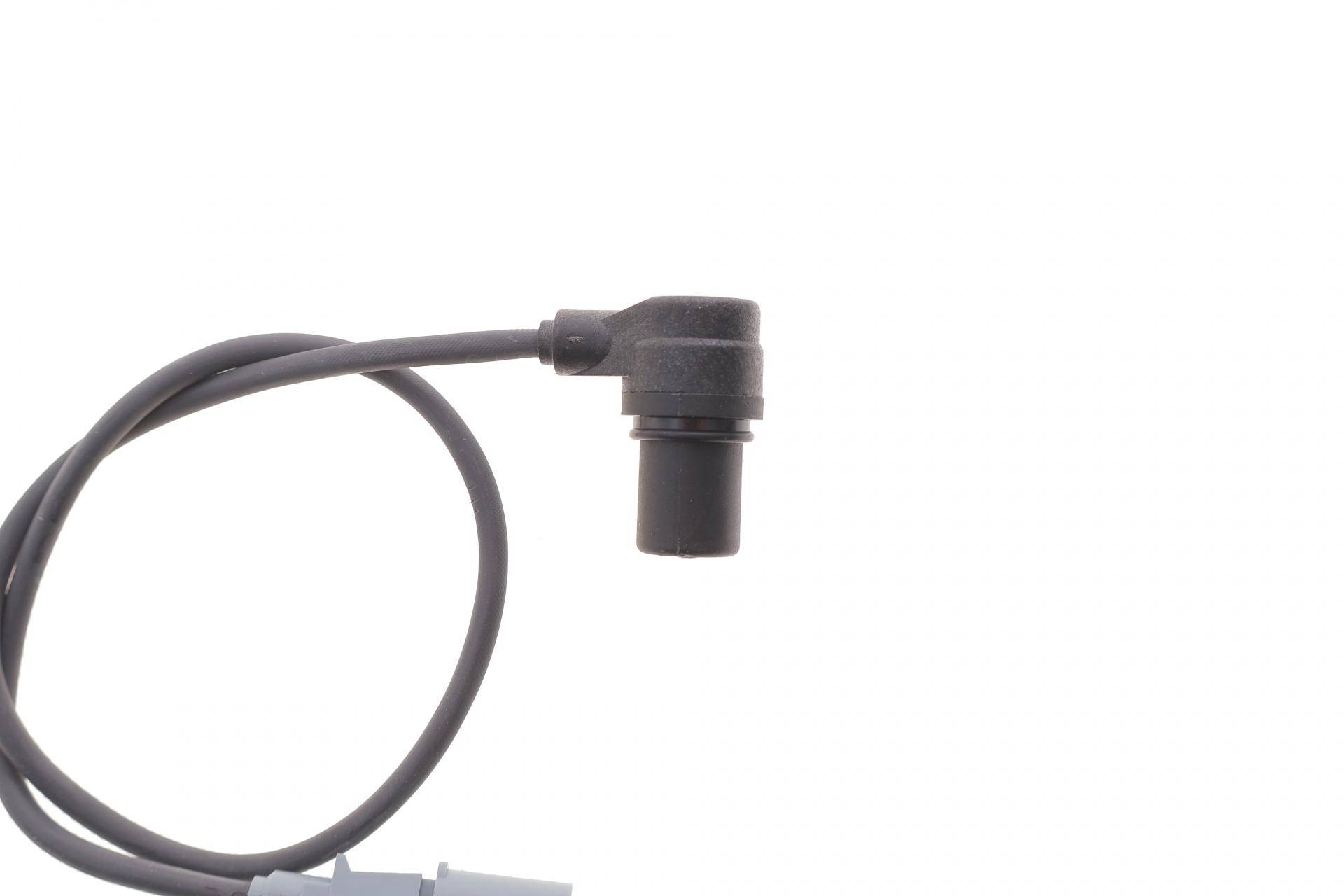 Датчик положення колінвалу Audi A3/A4/A6/A8/ Skoda Fabia/ Octavia/VW Passat 1.6-3.0 96-10