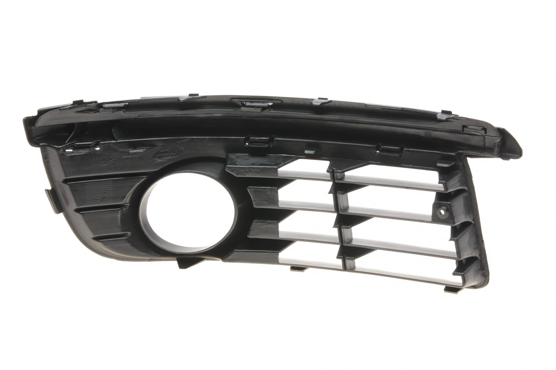 Вставка бампера (під протитуманку) VW Golf V 07-09 (L)