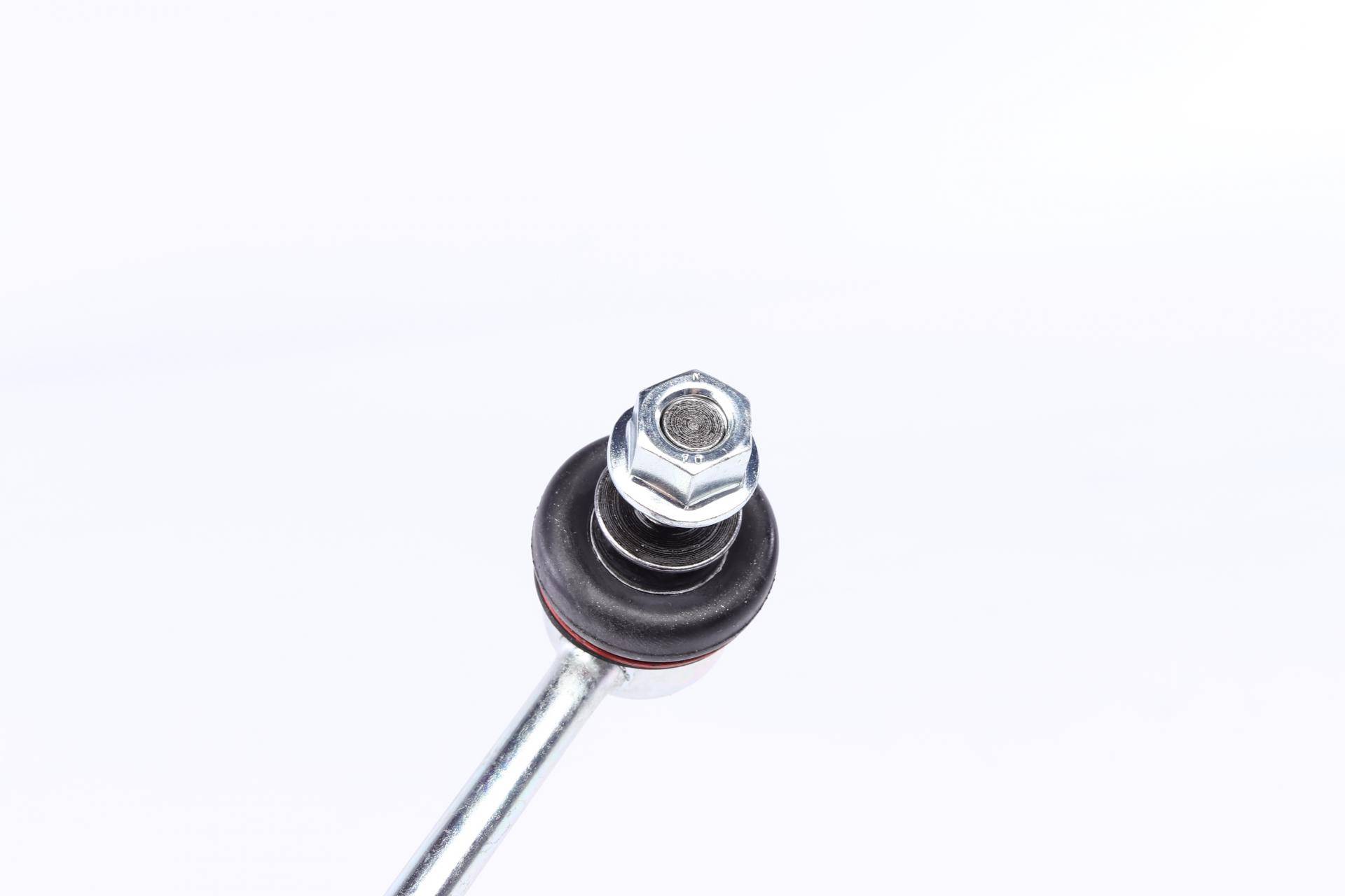 Тяга стабілізатора (переднього) (L) BMW 3 (E90) 05-15