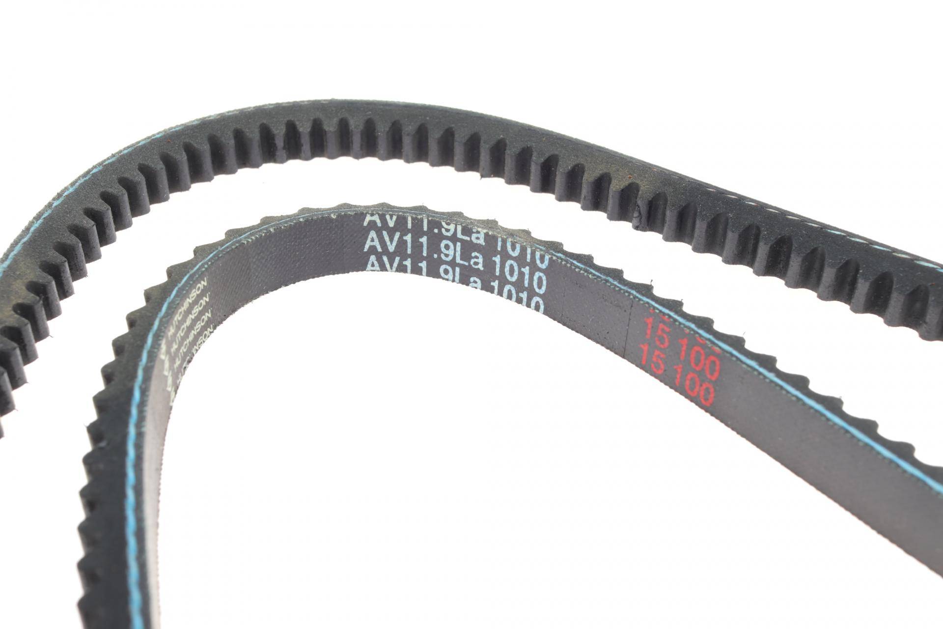 Ремінь генератора Renault Master/Trafic -98 (11.9x1010)