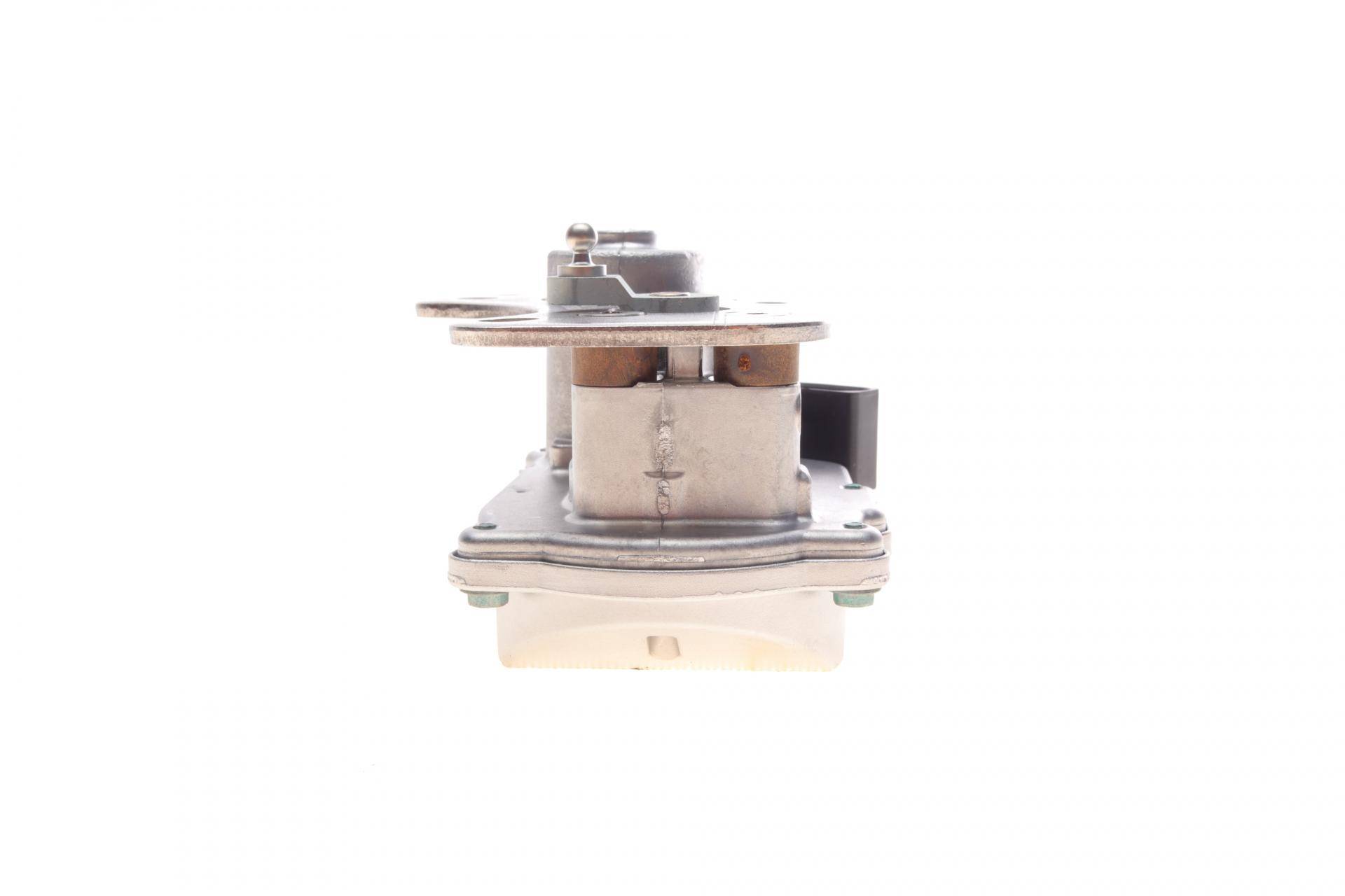 Актуатор турбіни VW Touareg 3.0 V6 TDI 04-10