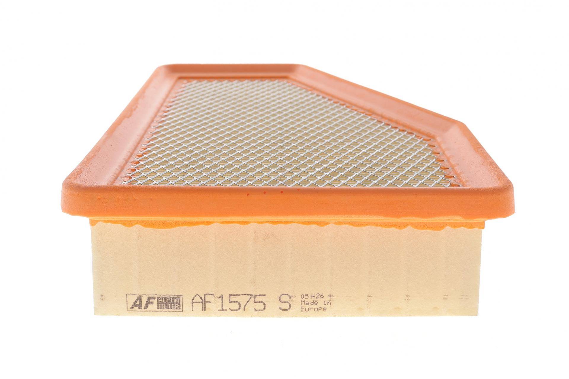 Фільтр повітряний Jeep Cherokee 2.4/2.2 CRD 13-