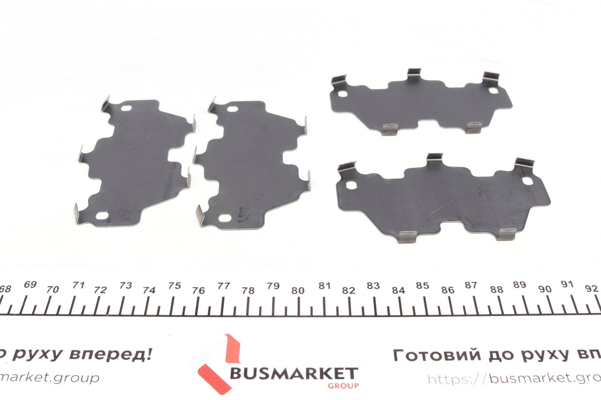 Колодки гальмівні (передні) Mazda 3 13-/CX-3 15- (Akebono)
