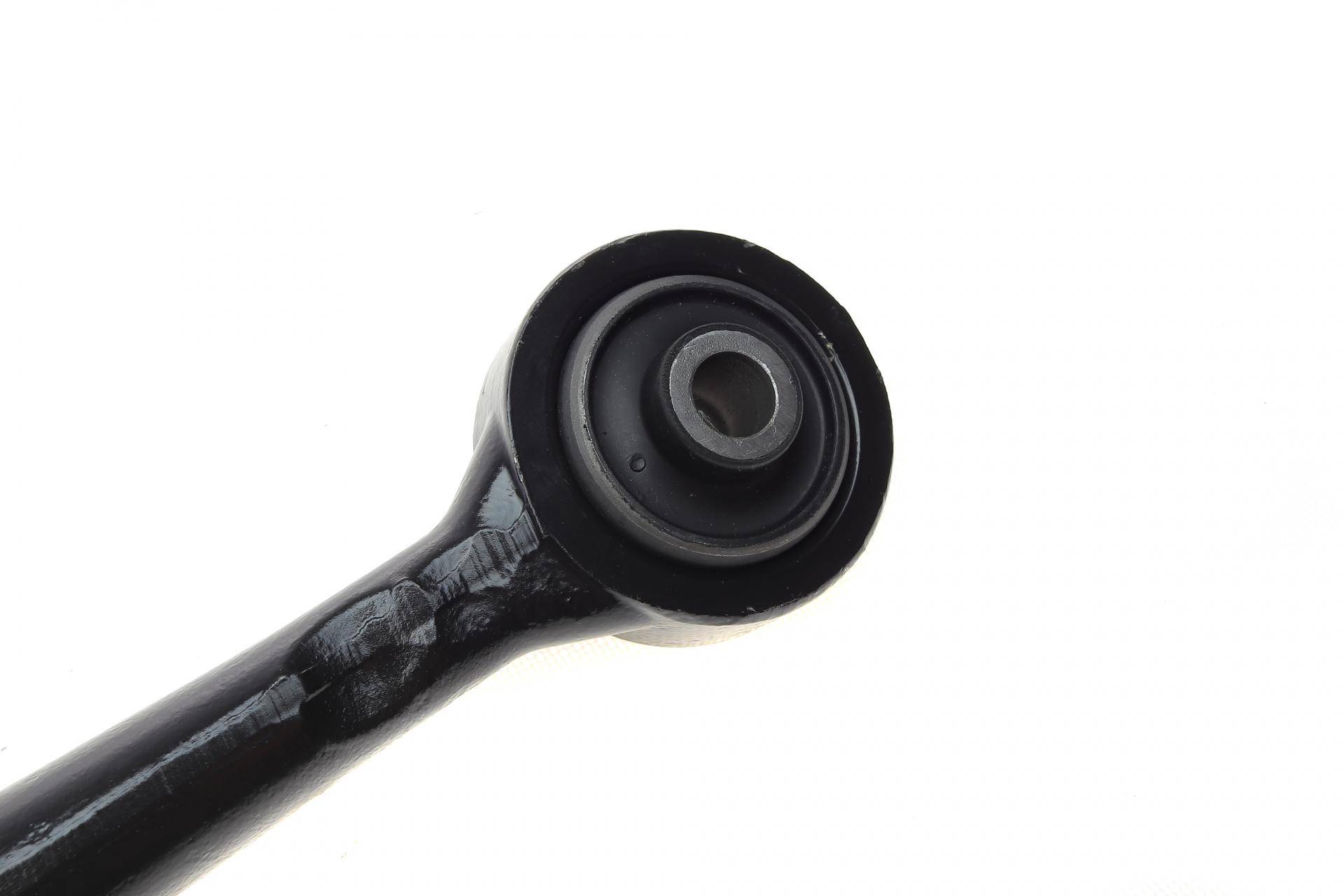 Важіль підвіски (передній/знизу) (R) Audi A6 1.8-4.2 90-97