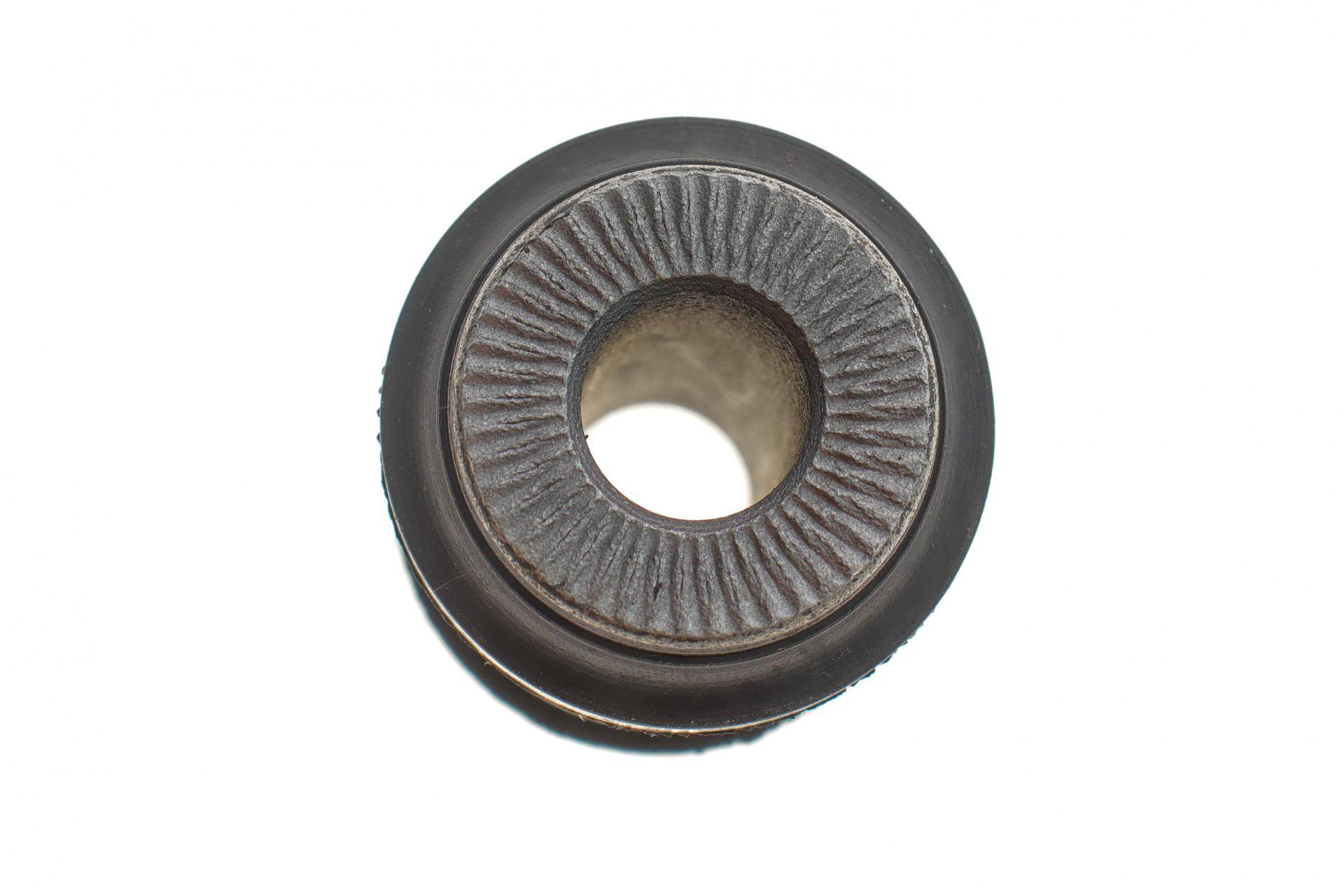 Сайлентблок важеля (заднього/зверху/всередині) Hyundai Santa Fe 01-06