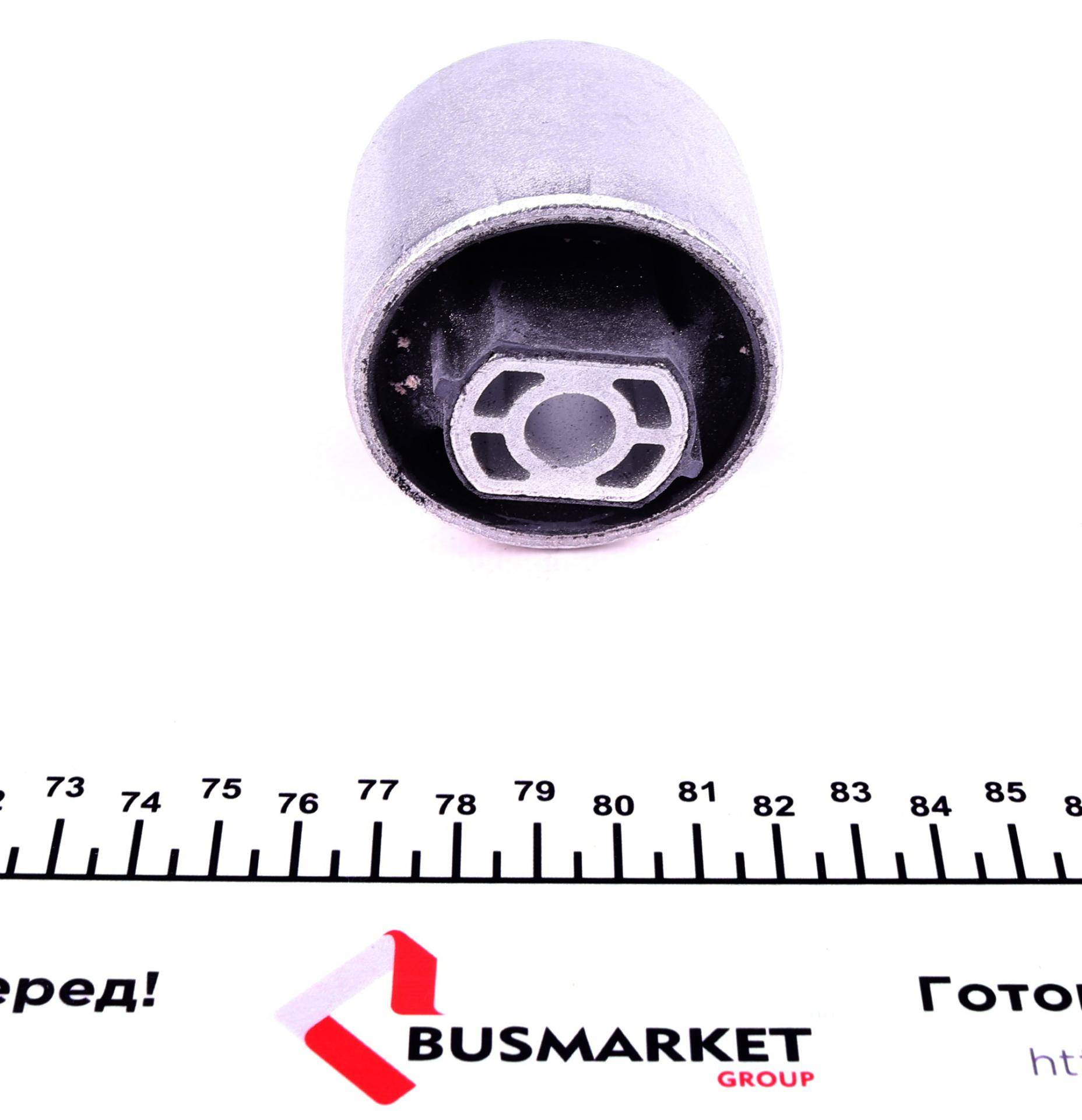 Сайлентблок важеля (заднього/спереду) Audi A3/VW Golf V 03- (повздовжнього)