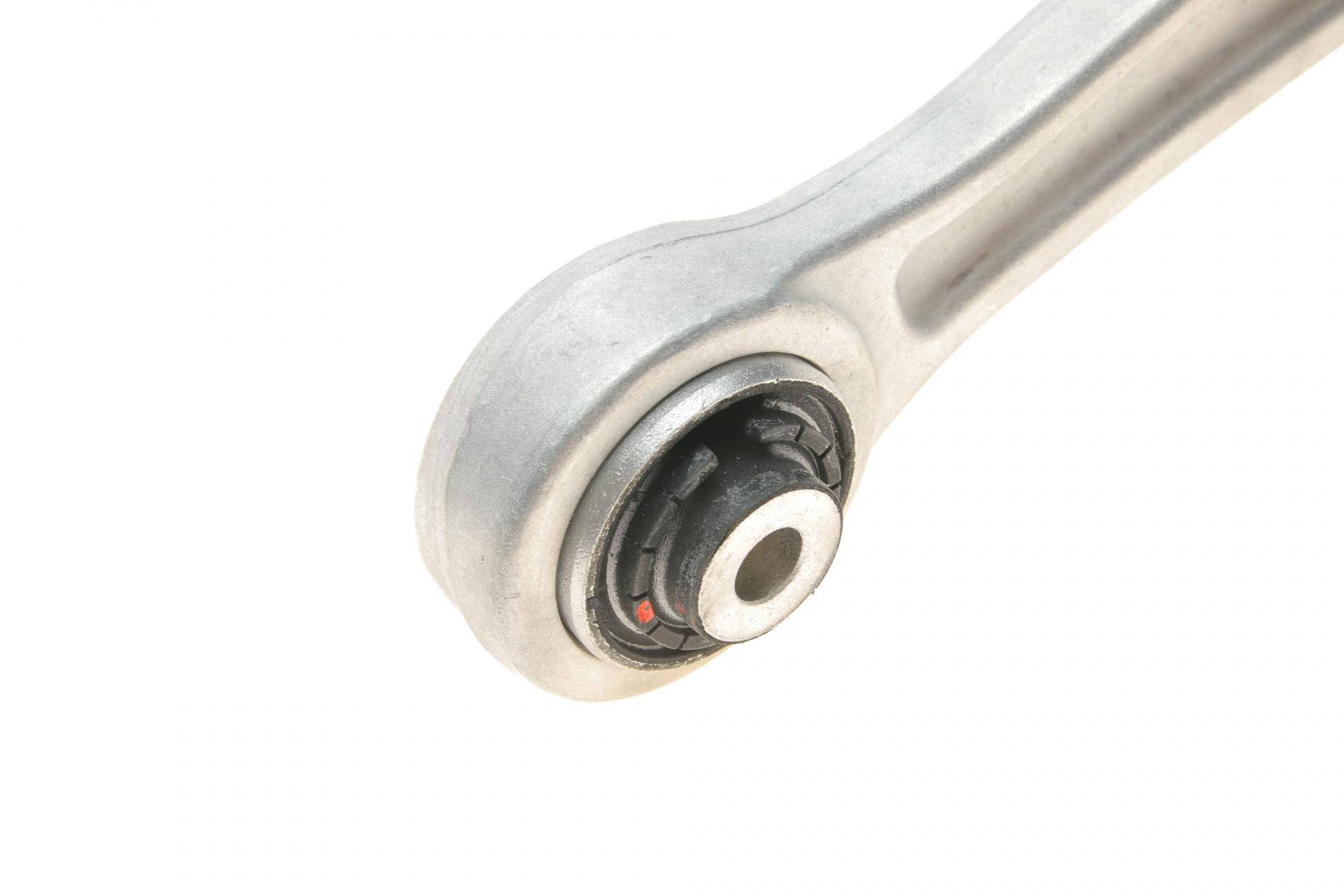 Важіль підвіски (передній) (R) Audi A4/A5/A6/A7/Q5 07-