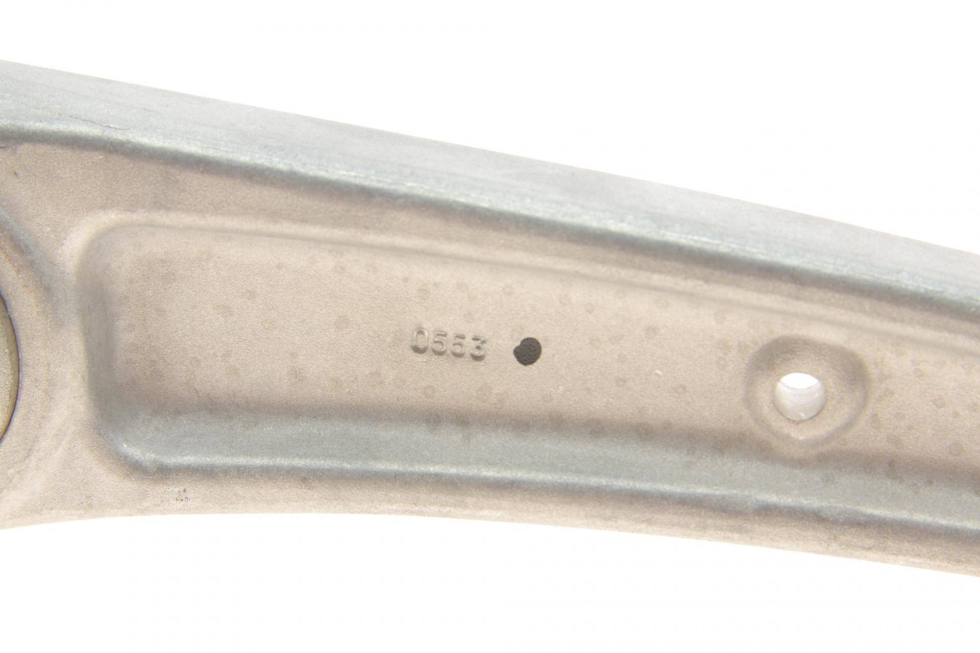 Важіль підвіски (передній) (R) Audi A4/A5/A6/A7/Q5 07-