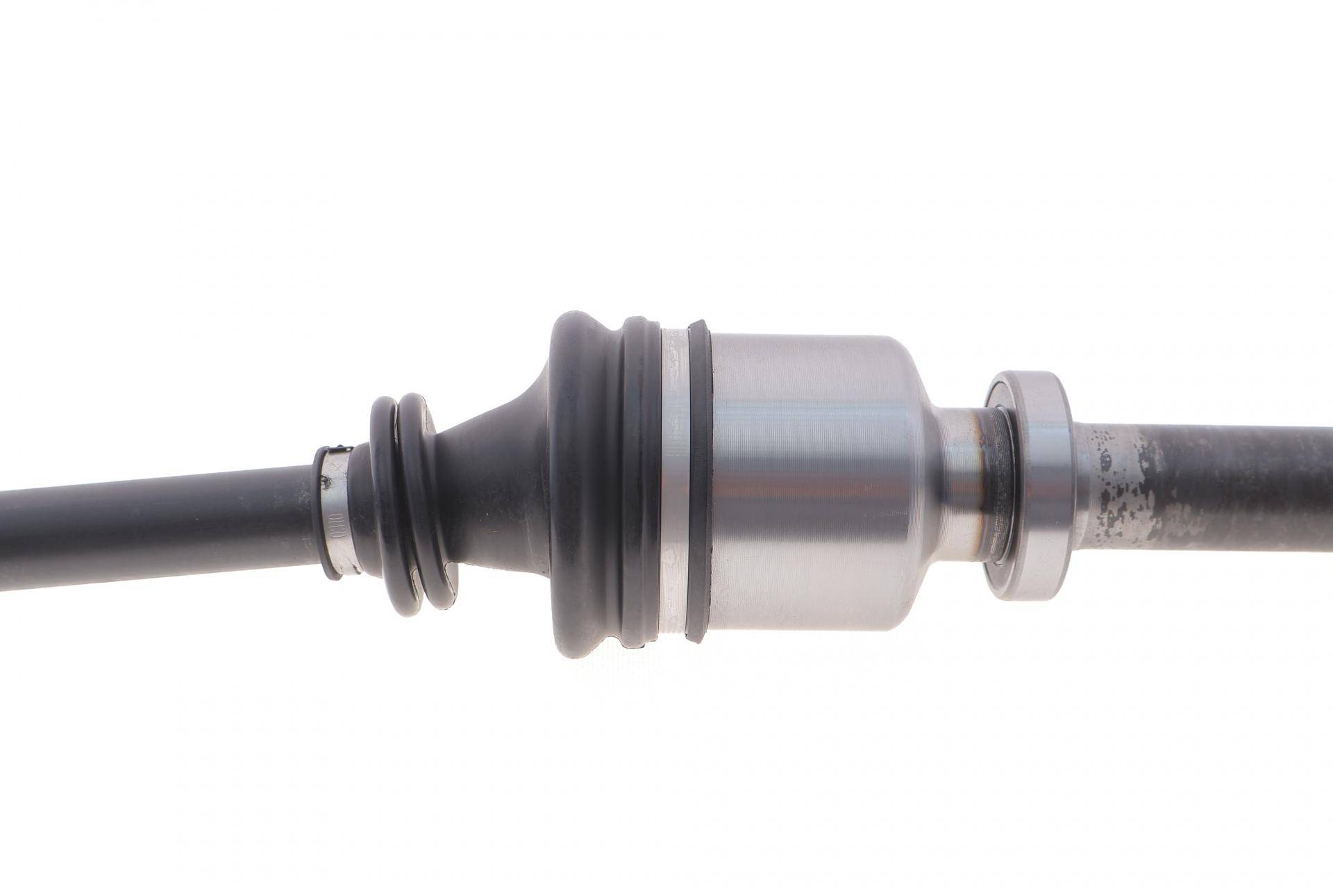 Піввісь (передня) (R) Dacia Logan/Sandero 04- (23z/26z/900mm)