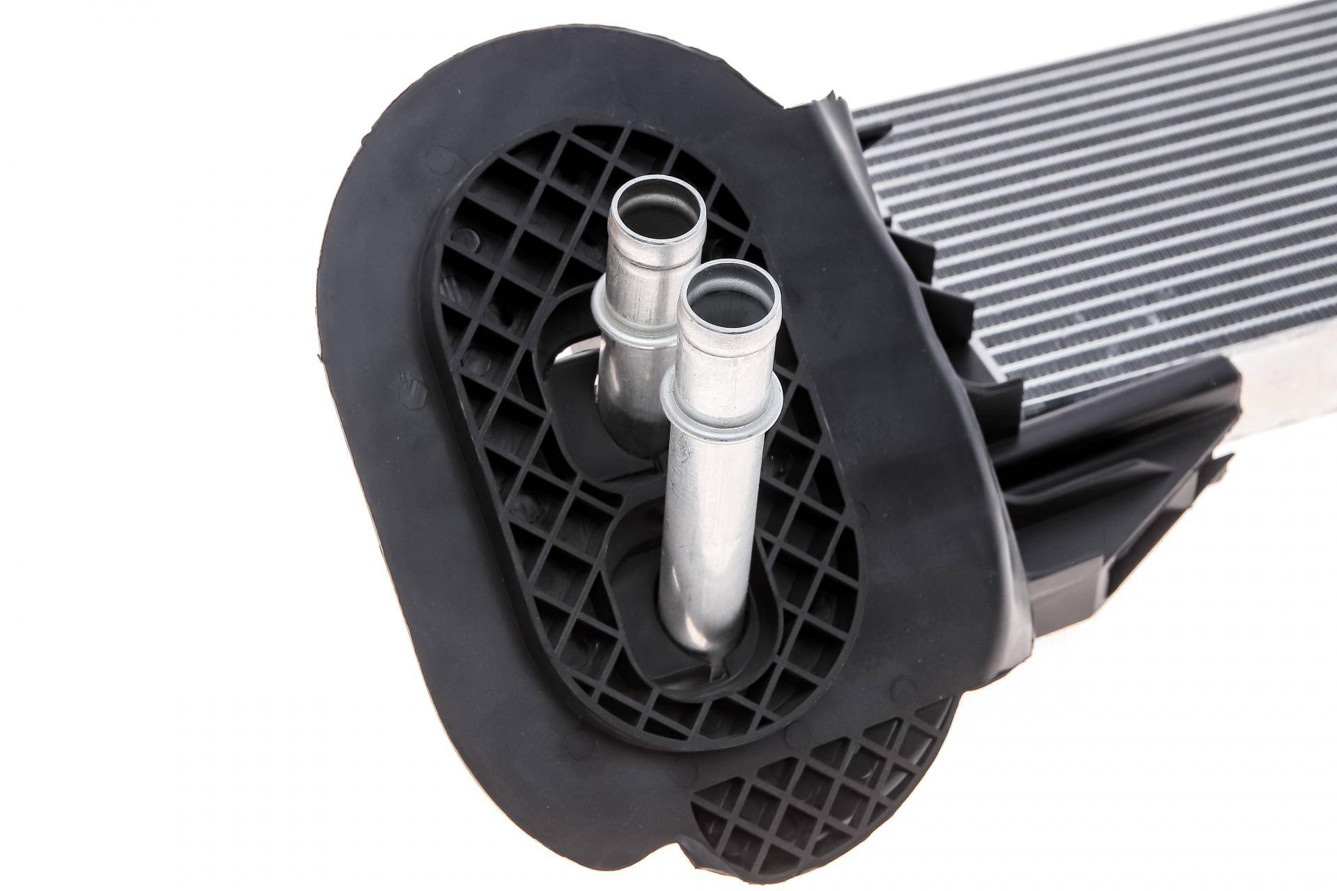 Радіатор пічки Opel Movano 1.9/2.2.2.5 CDTI/Renault Master 2.2/2.5/2.8 dCi 01-