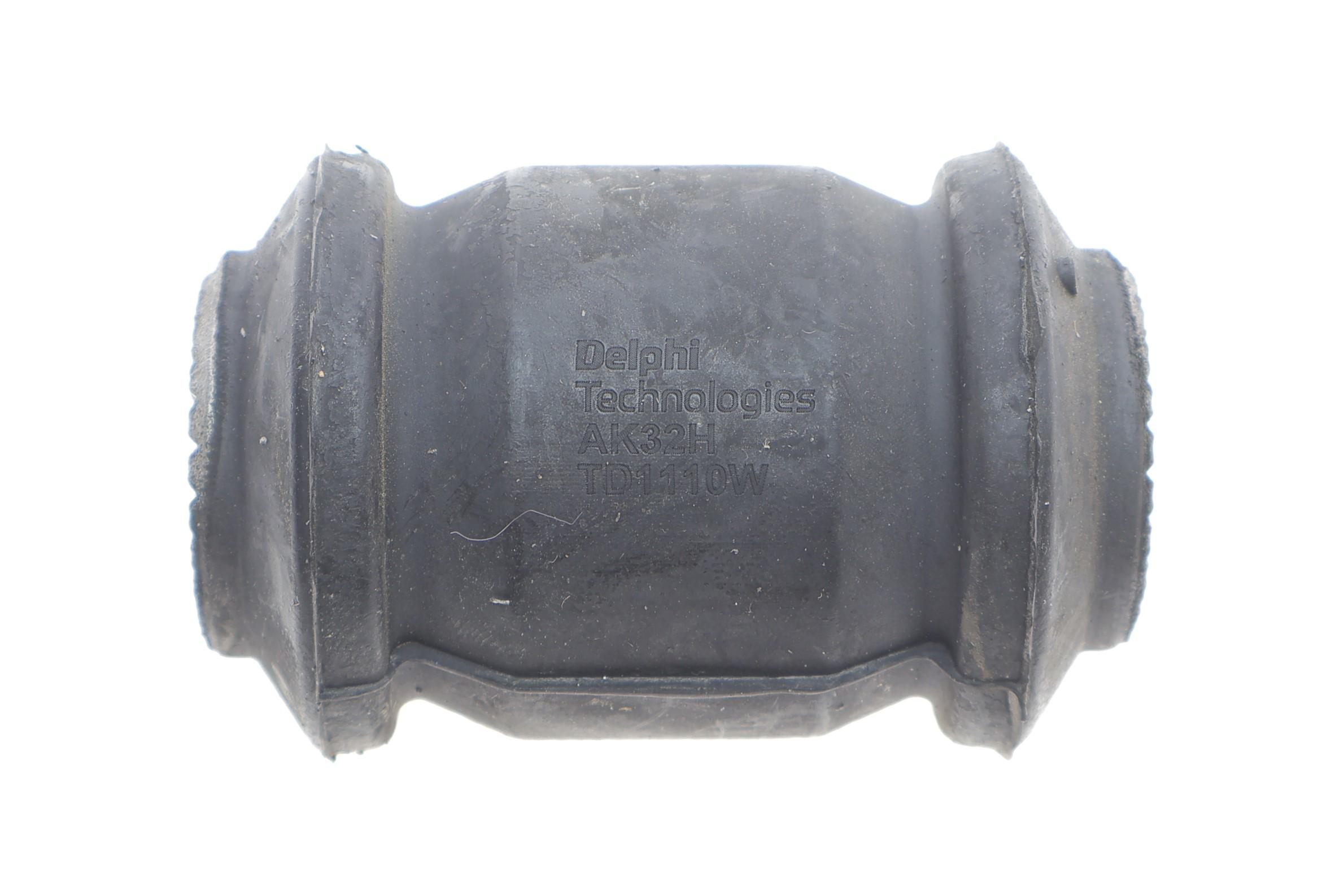 Сайлентблок важеля (переднього/знизу/спереду) Toyota Auris/Avensis/RAV 4 07-