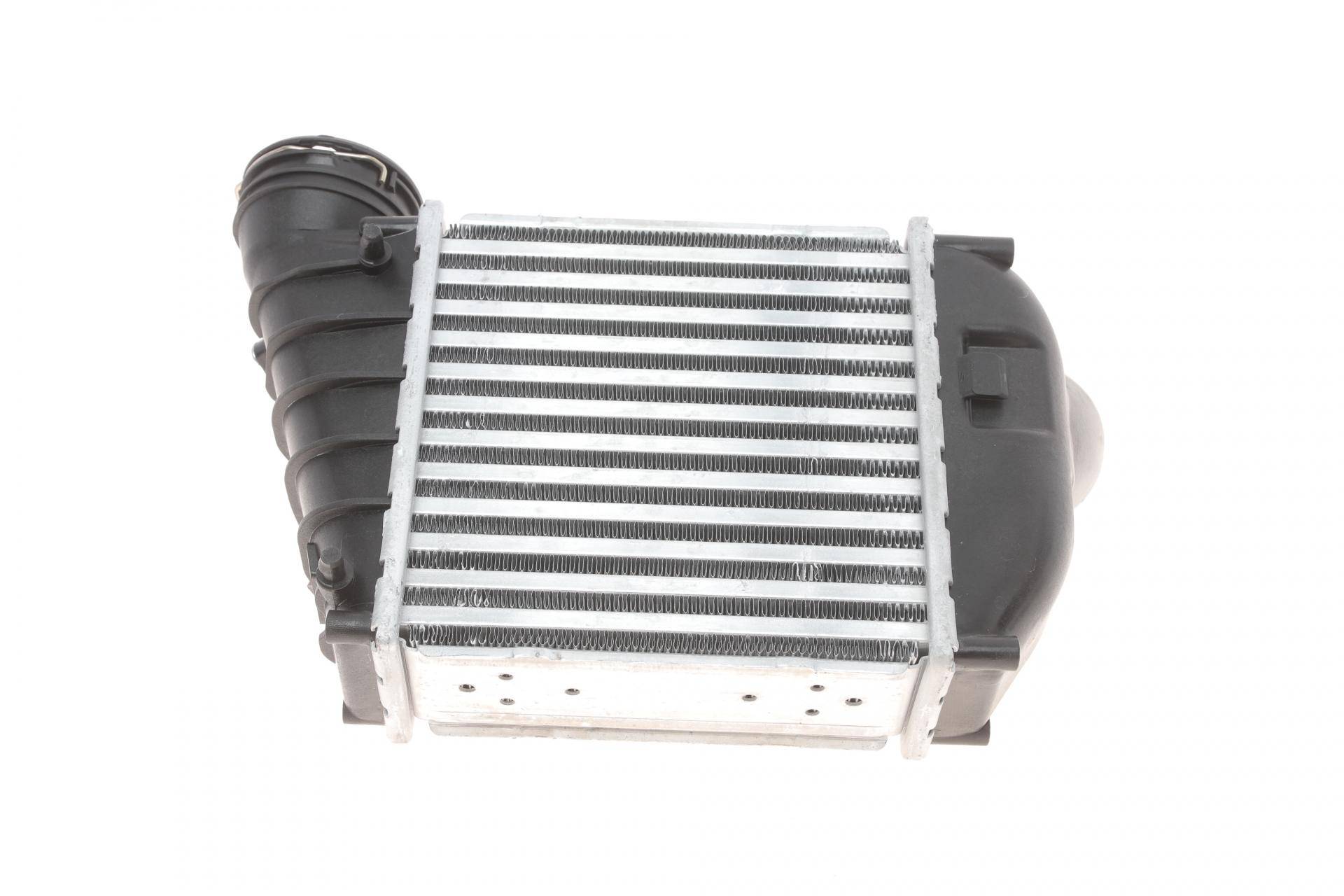 Радіатор інтеркулера VW Golf/Bora/Skoda Octavia/Seat Leon 1.9TDI 00-10