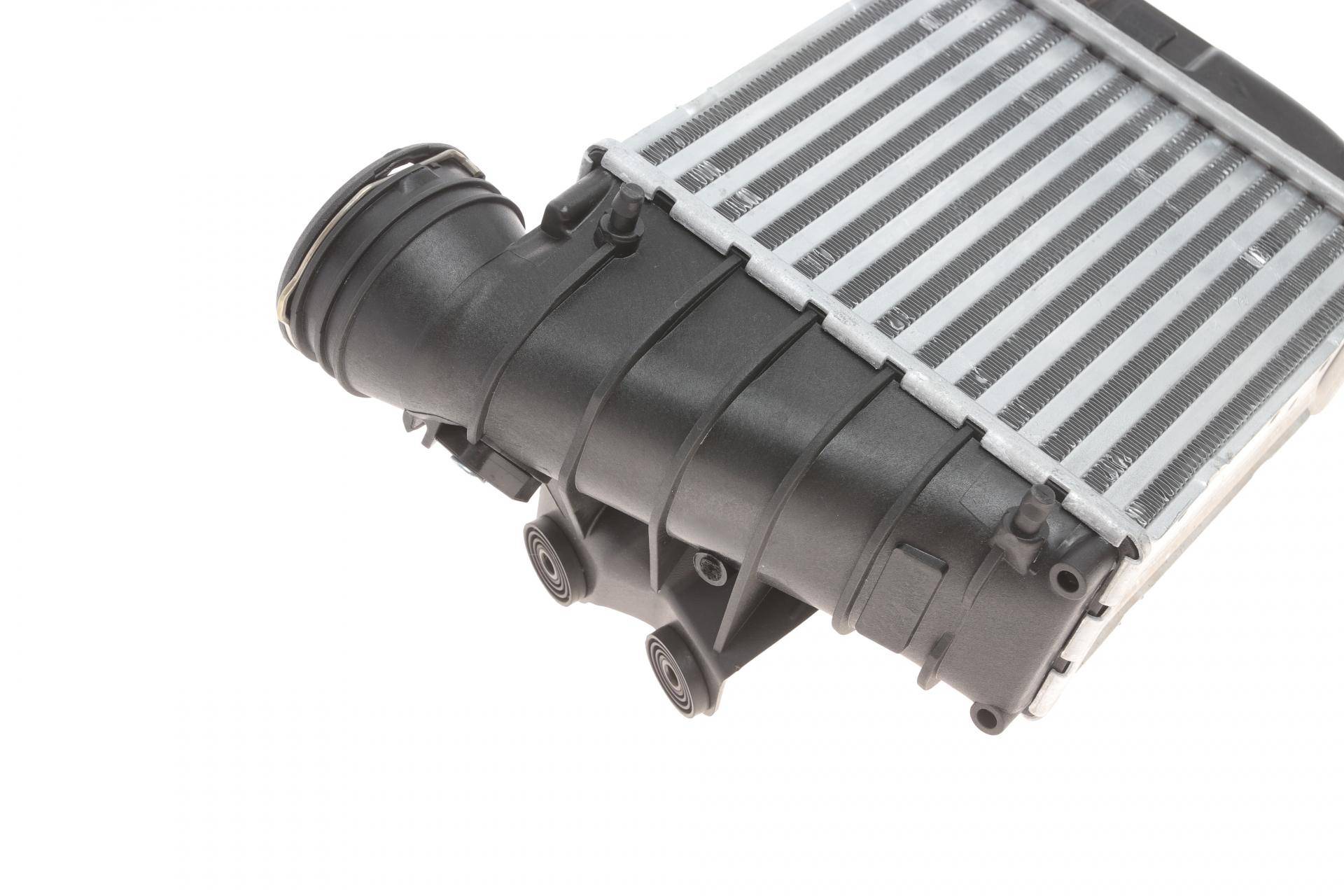 Радіатор інтеркулера VW Golf/Bora/Skoda Octavia/Seat Leon 1.9TDI 00-10