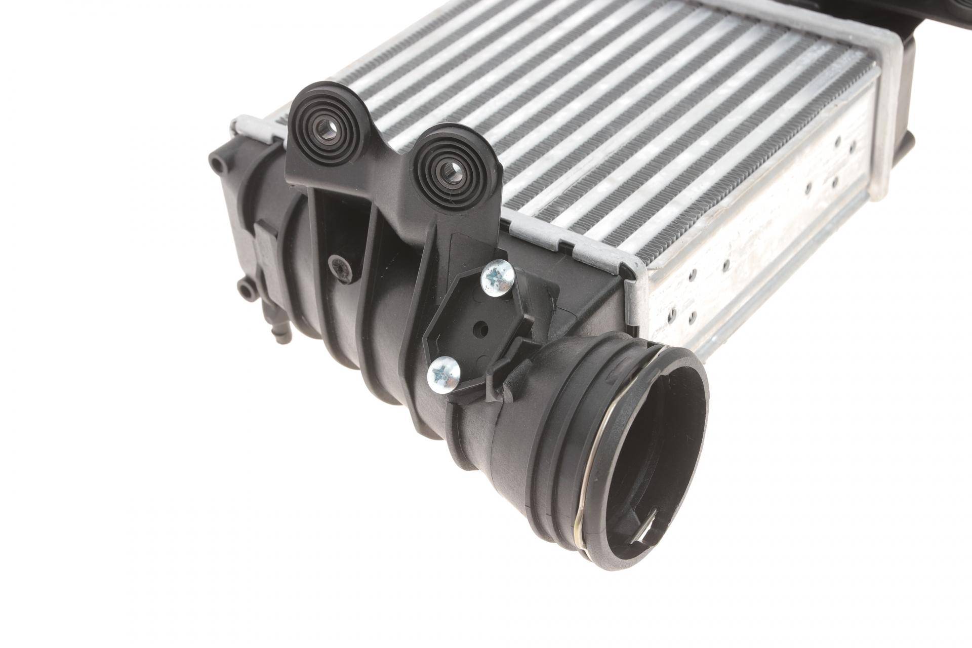 Радіатор інтеркулера VW Golf/Bora/Skoda Octavia/Seat Leon 1.9TDI 00-10