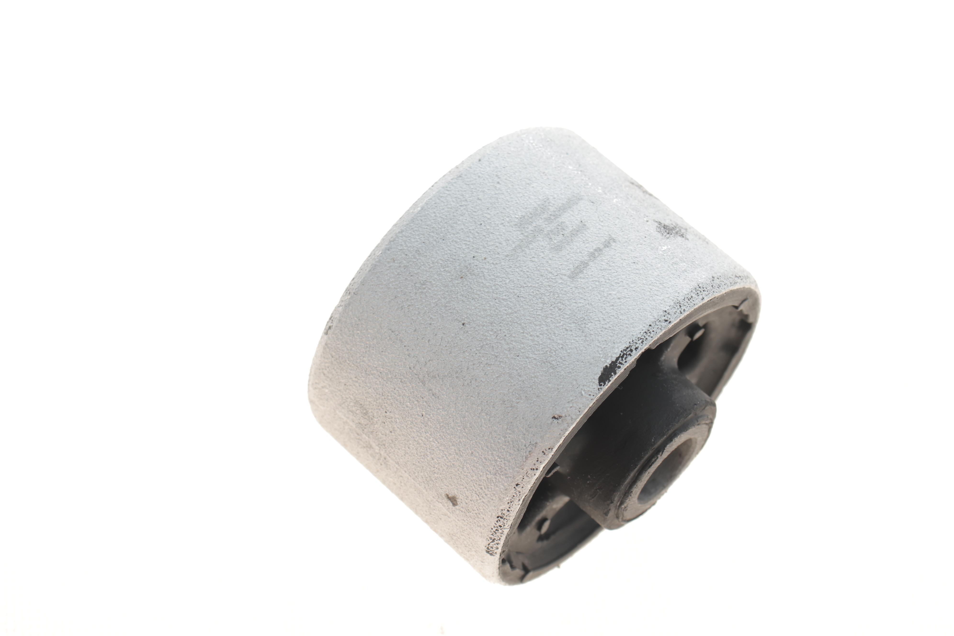 Сайлентблок важеля (переднього/знизу/ззаду) Renault Laguna III 2, 0/3, 0/3.5 07-15