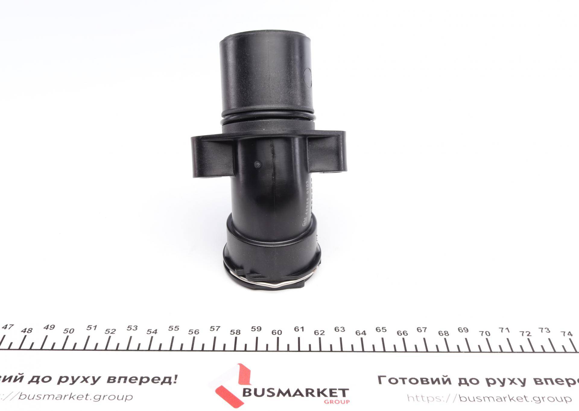 Фланець системи охолодження MB C-class (W203/W204) 02-14/ E-class (W211) 02-09