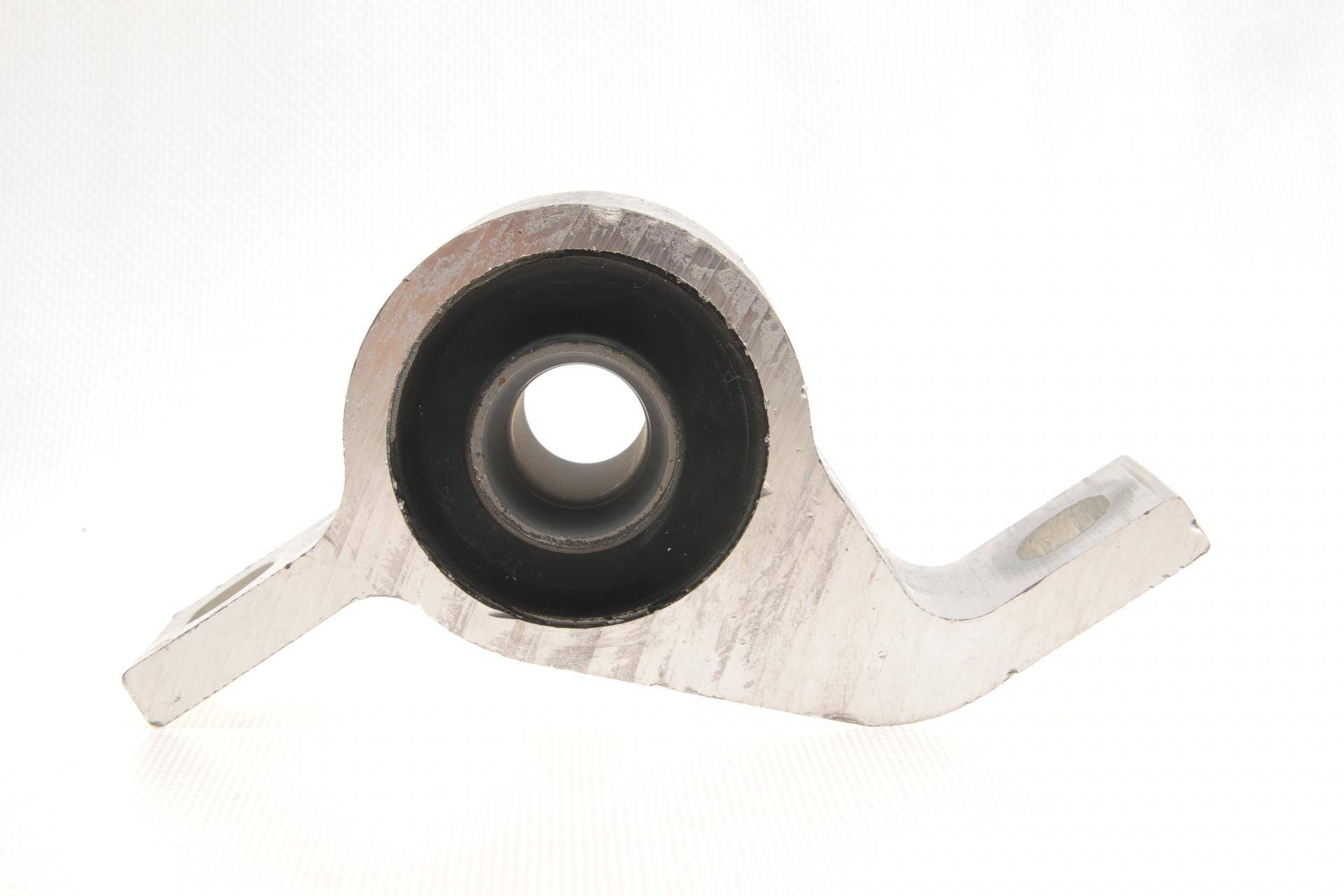 Сайлентблок важеля (переднього/знизу) Subaru Forester 2.0 AWD 02-08 (L)