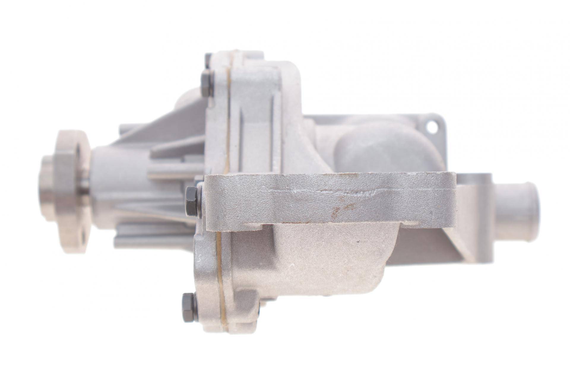 Помпа води Audi A4/A6/VW Passat 1.6/1.8/1.8T/quattro 94-05 (B/B) (7 лоп.)