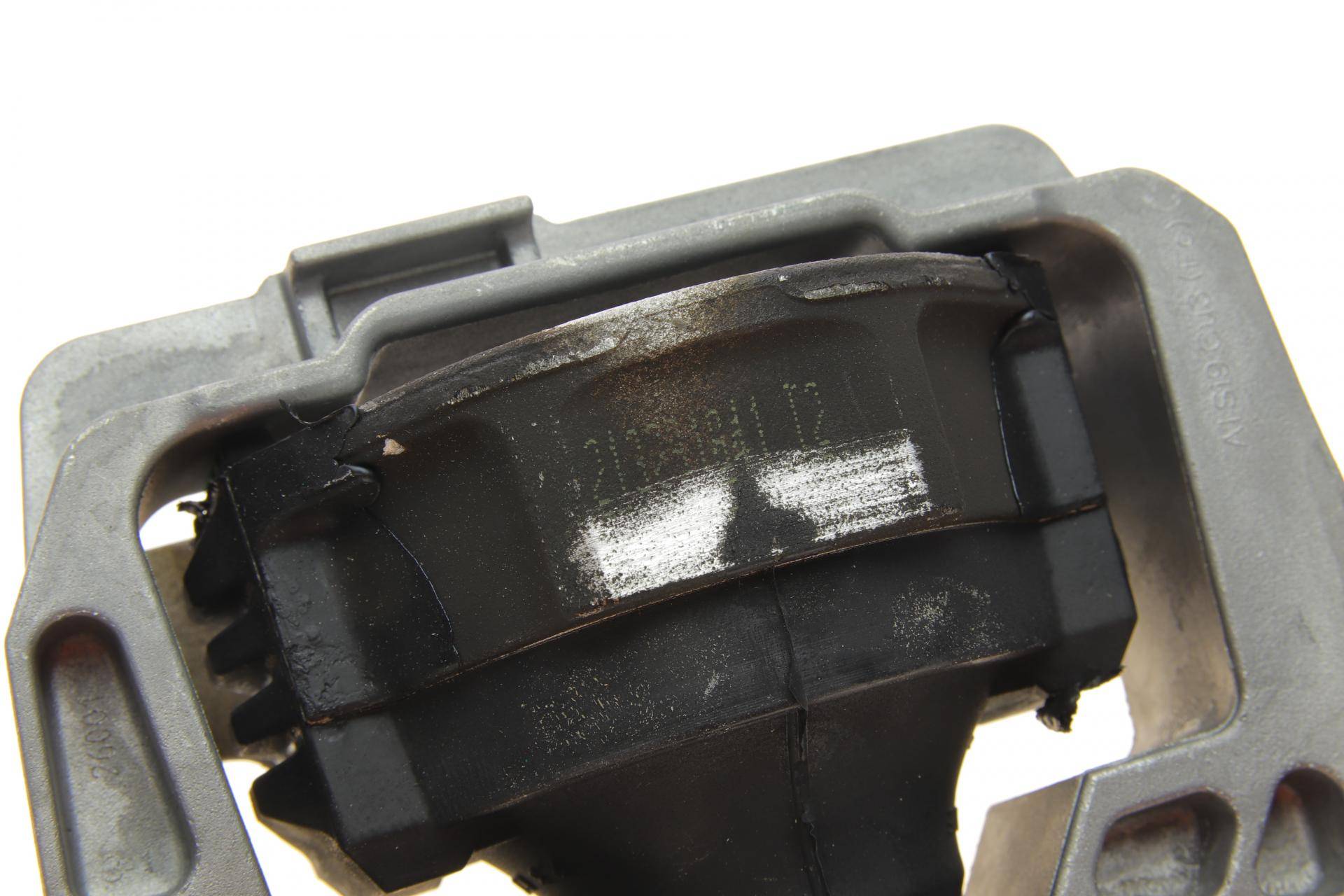 Подушка двигуна (передня) (R) Ford Focus/C-MAX 1.5/1.6 10-/Kuga/Transit Connect 1.5/1.6 13-