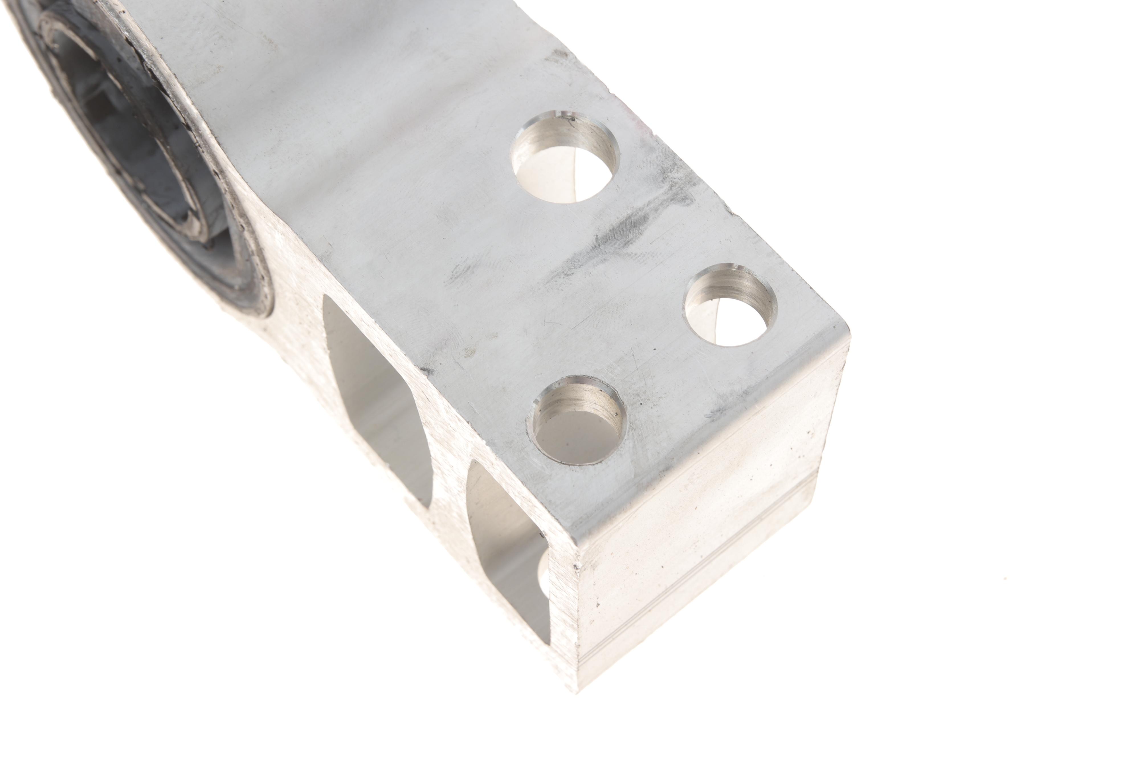 Сайлентблок важеля (переднього/знизу) Alfa Romeo 159/Brera 05-11