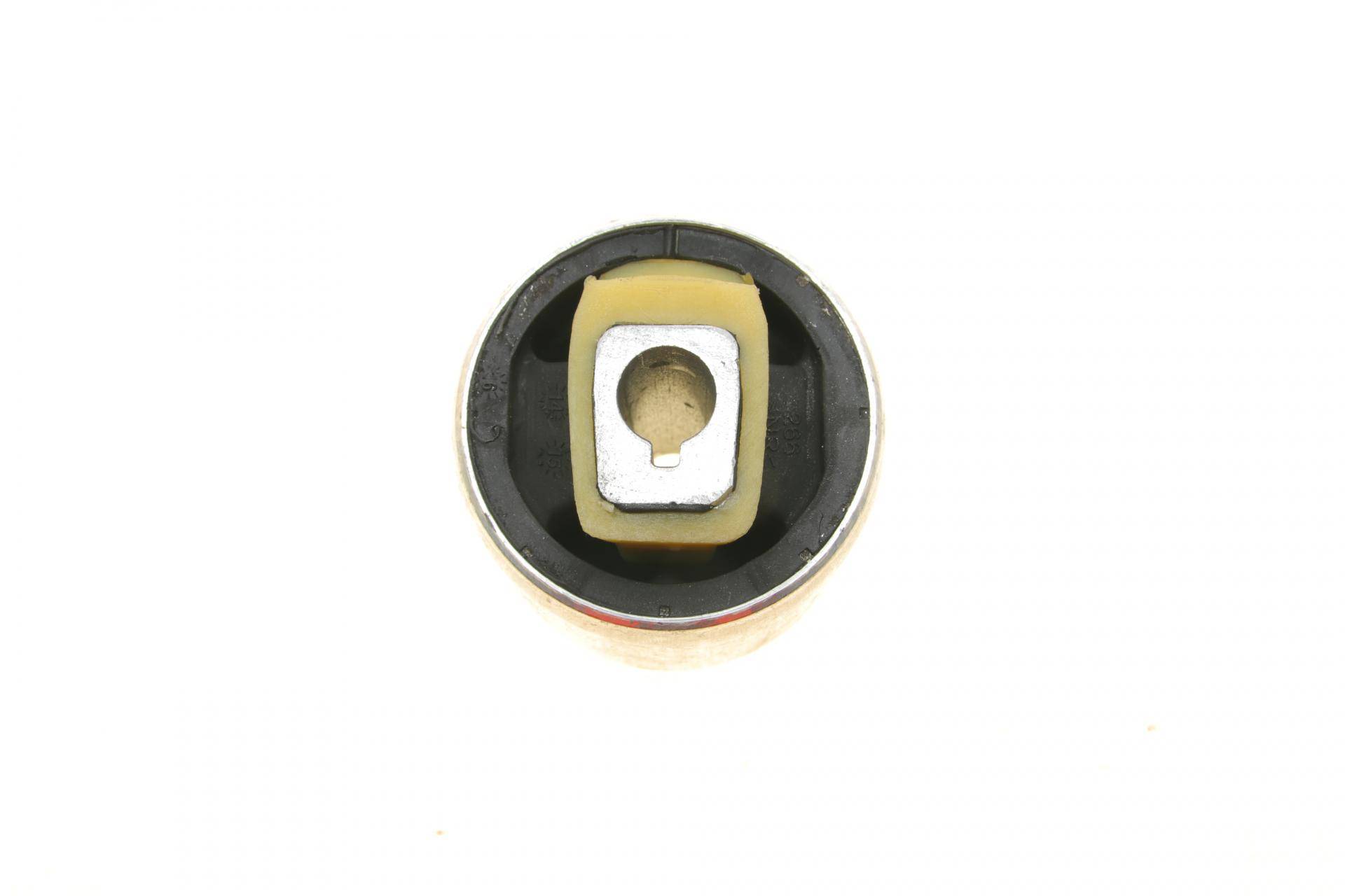 Сайлентблок важеля (переднього/ззаду) BMW 5 (E39)/7 (E38) 94-01