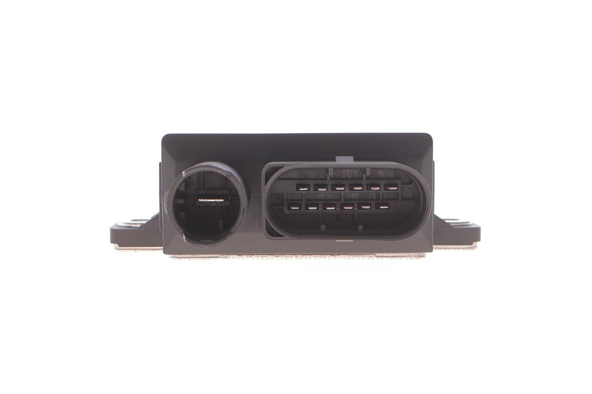 Реле свічок розжарювання BMW 3 (E46/E90)/5 (E60/E61)/7 (E65/E66) 2.5d/3.0d 99-10 (M57)