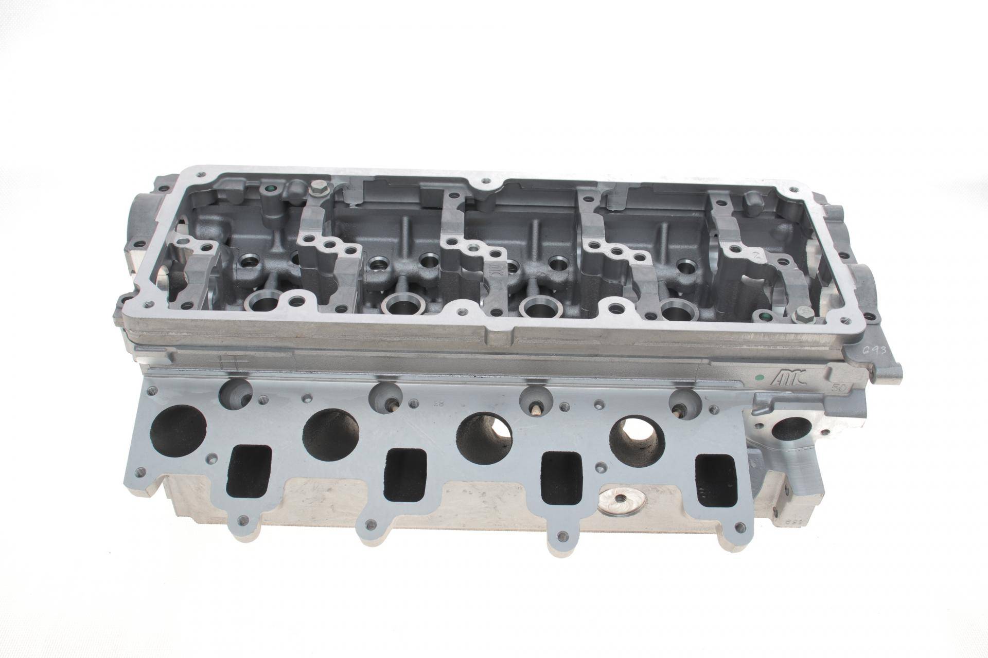 Головка блоку циліндрів VW Crafter 30-35/30-50 2.0 TDI 11-16