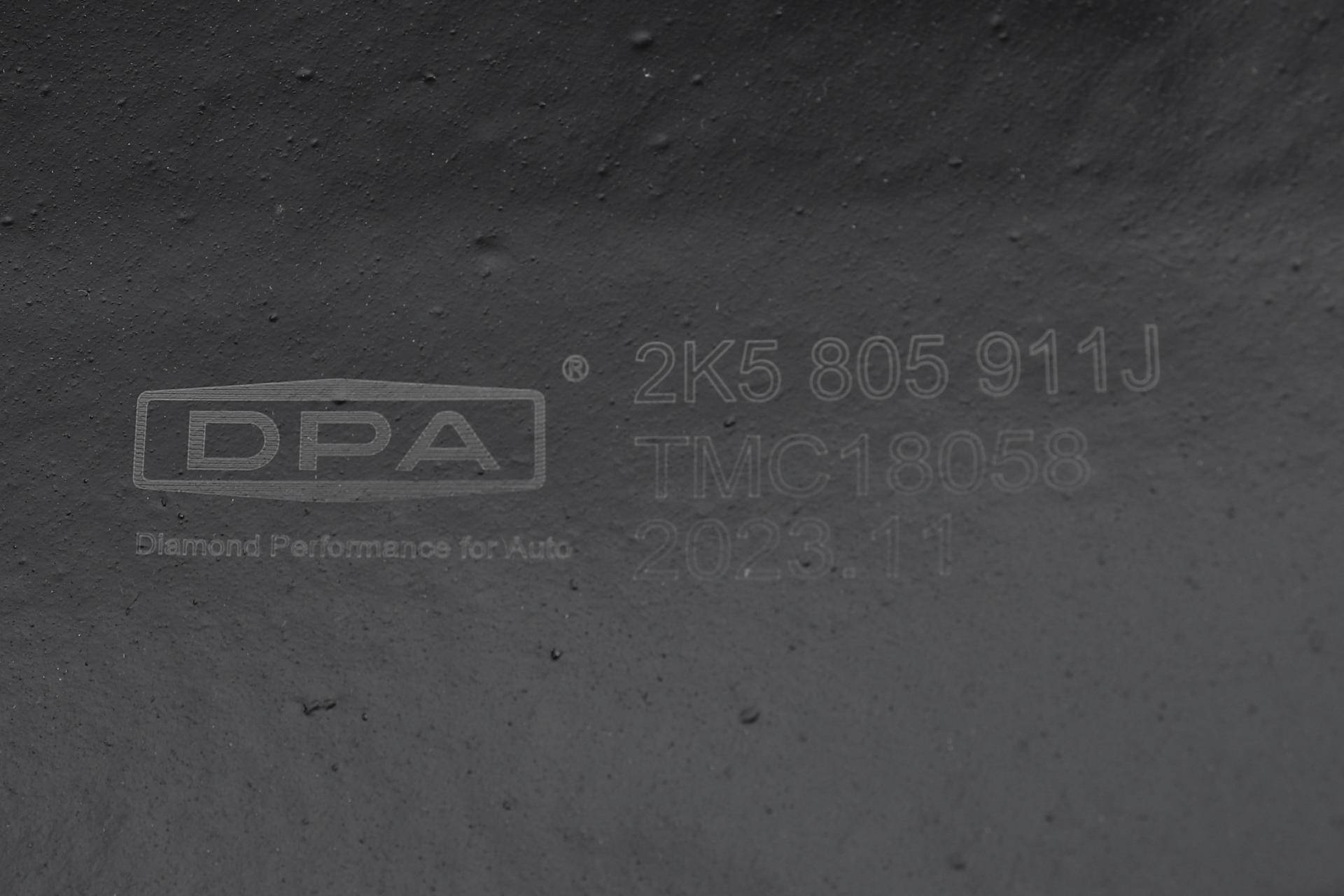Підкрилок крила переднього VW Caddy 15- (L)